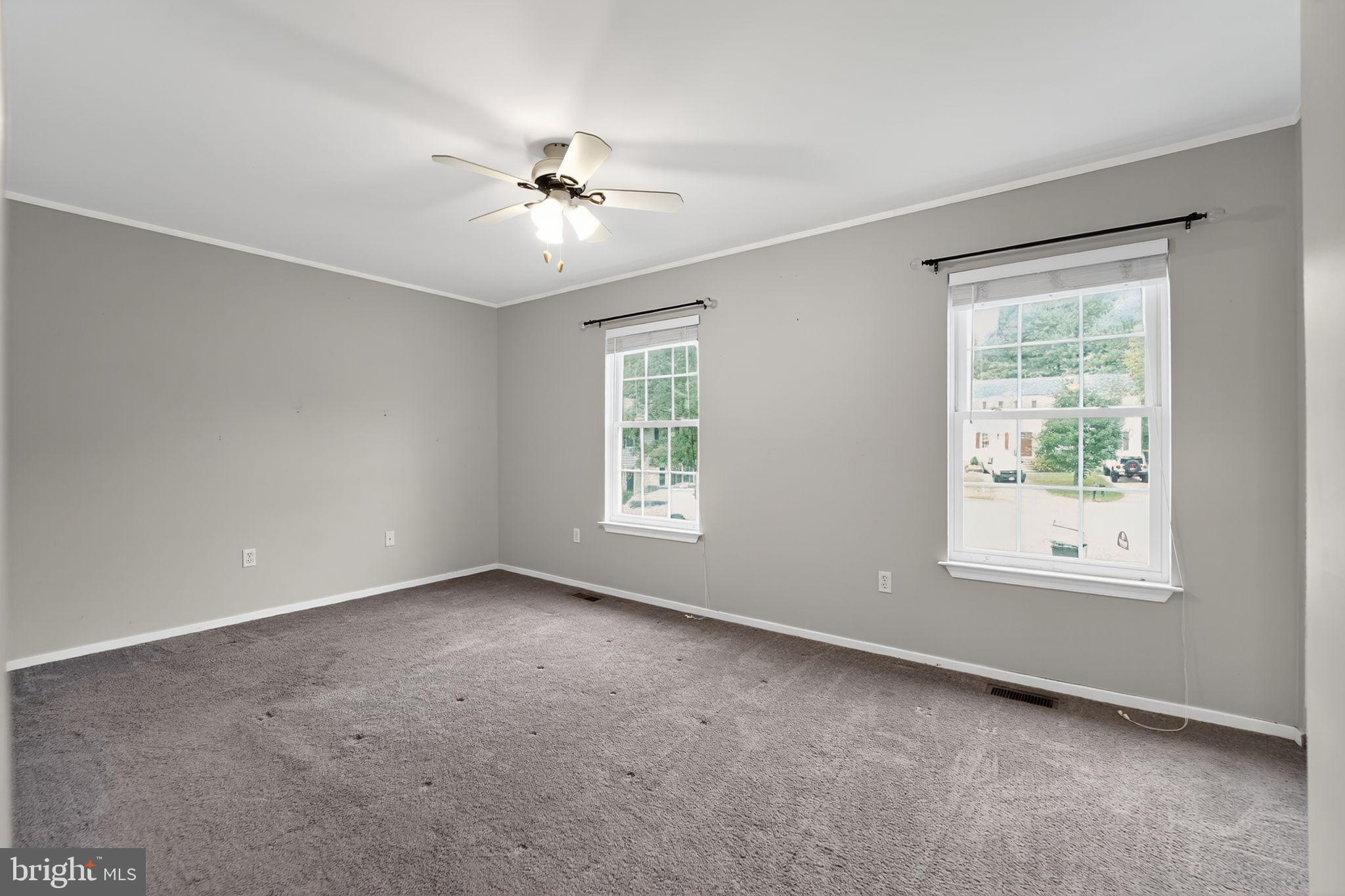 LEXINGTON RUN - Residential