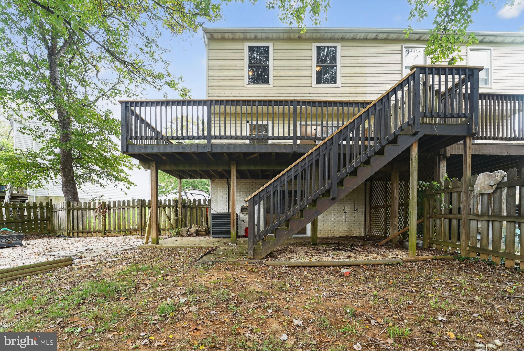 LEXINGTON RUN - Residential