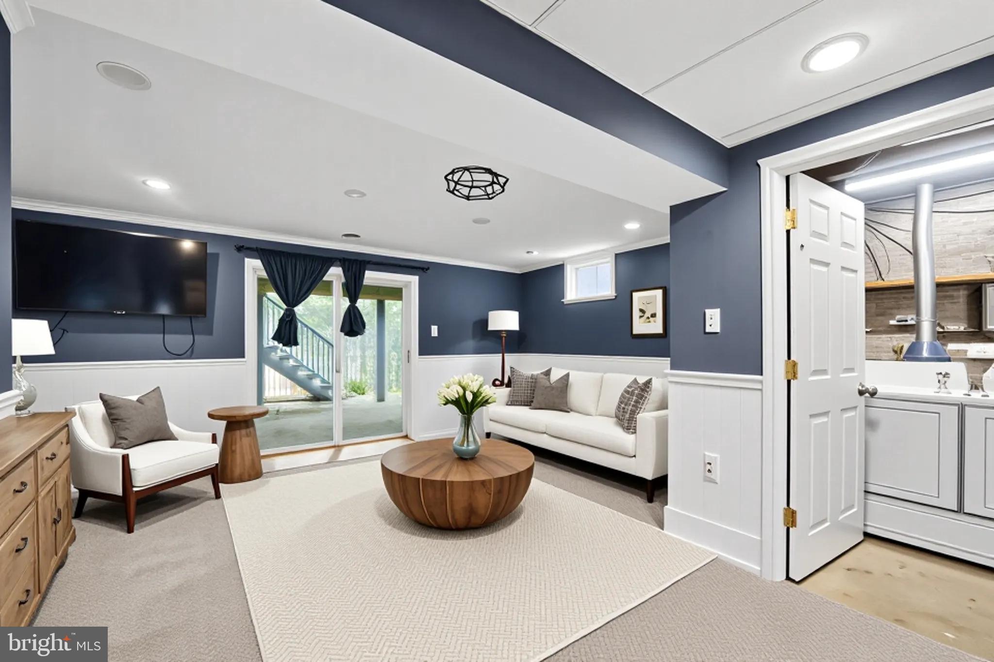 LEXINGTON RUN - Residential