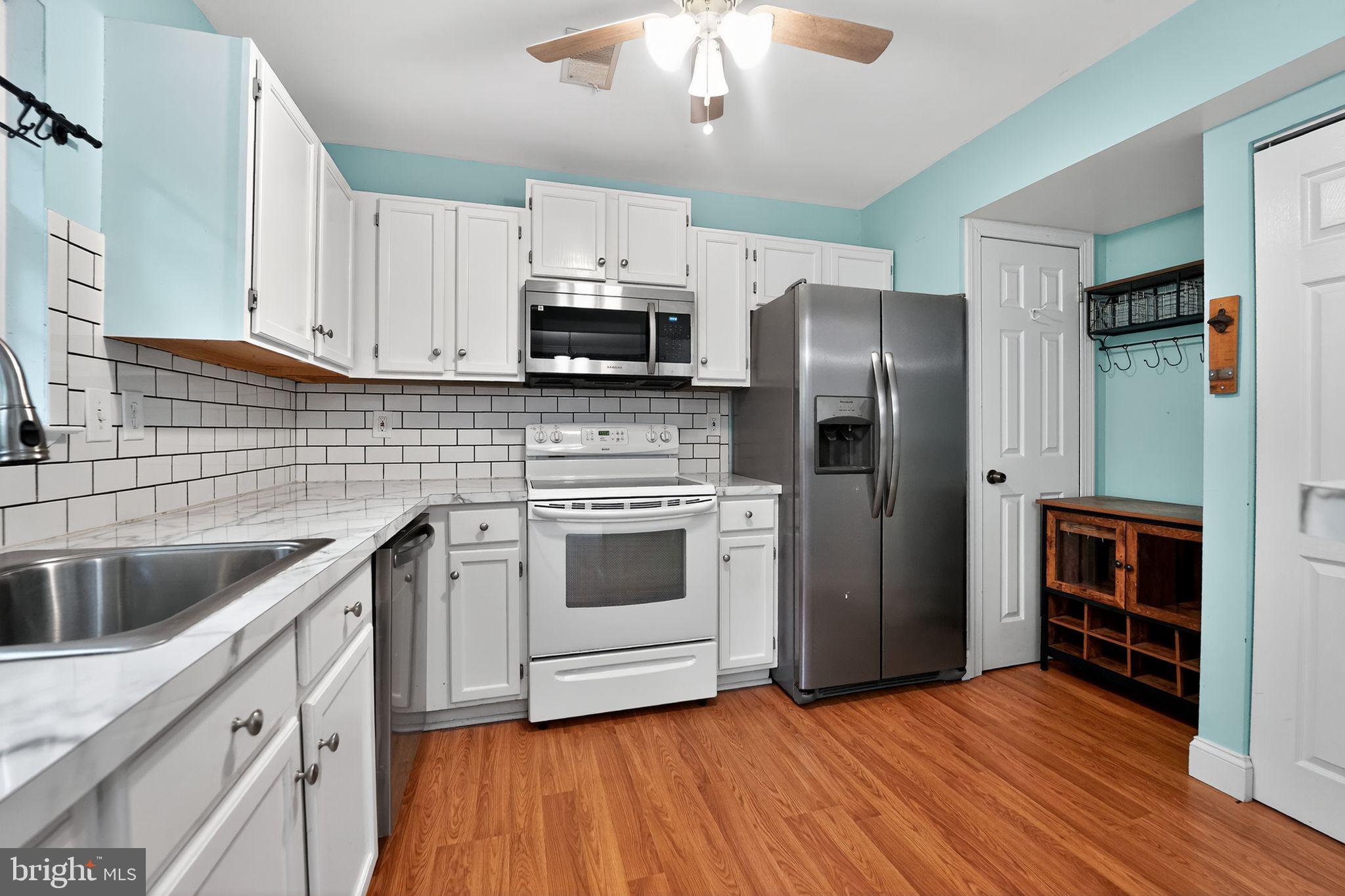 LEXINGTON RUN - Residential