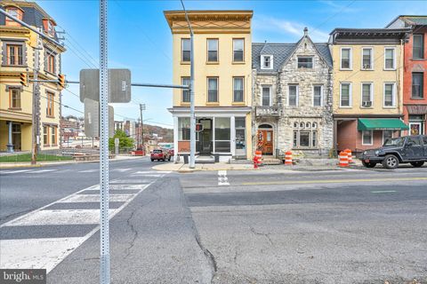 Photo of 400 S Centre Street, POTTSVILLE, PA 17901 (MLS # PASK2024522)