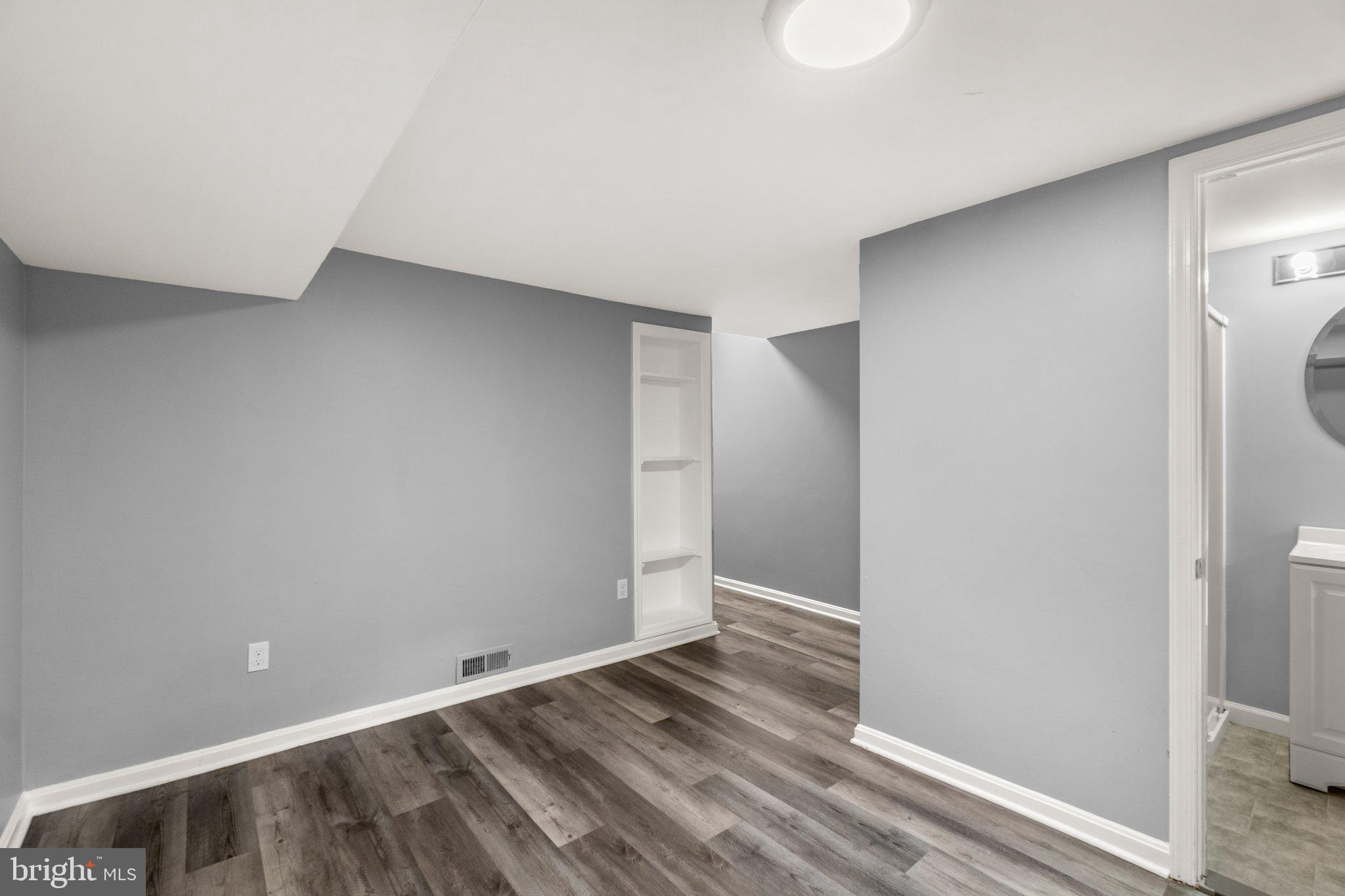 RIDGELEIGH - Residential