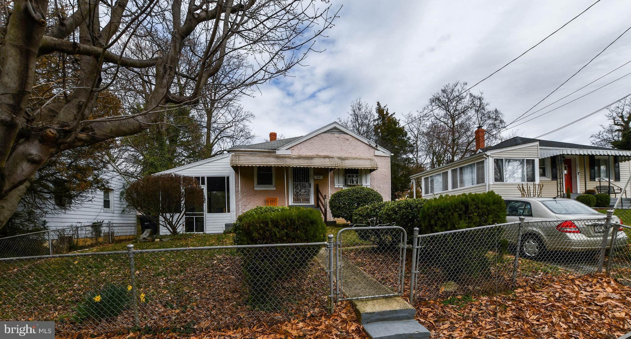 CHAPEL OAKS - Residential