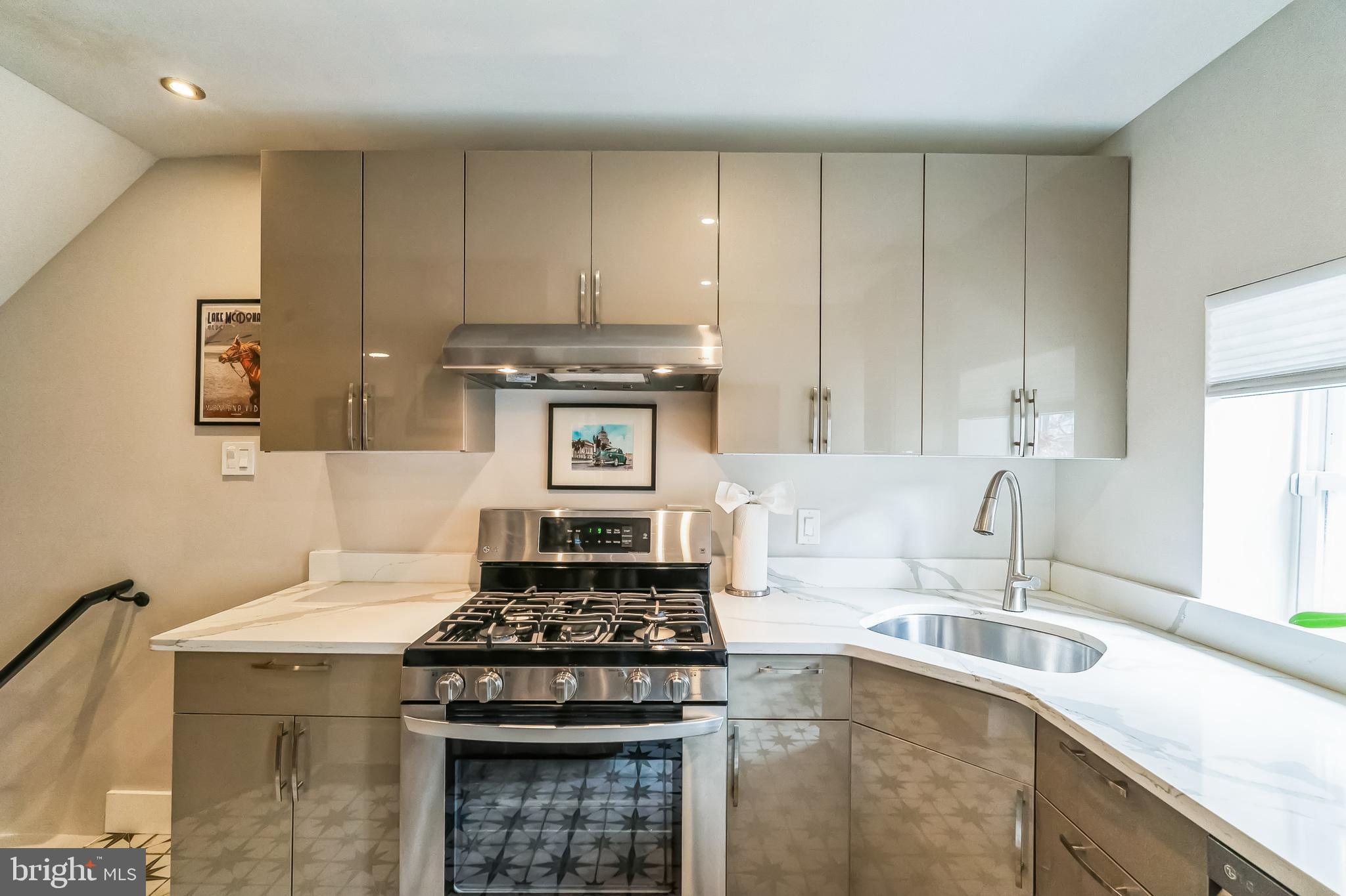 WEST PASSYUNK - Residential