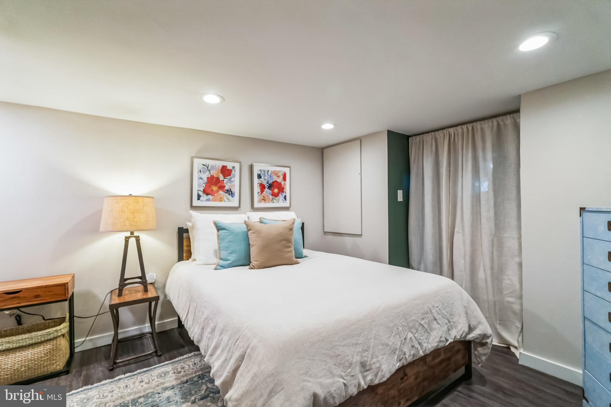 WEST PASSYUNK - Residential