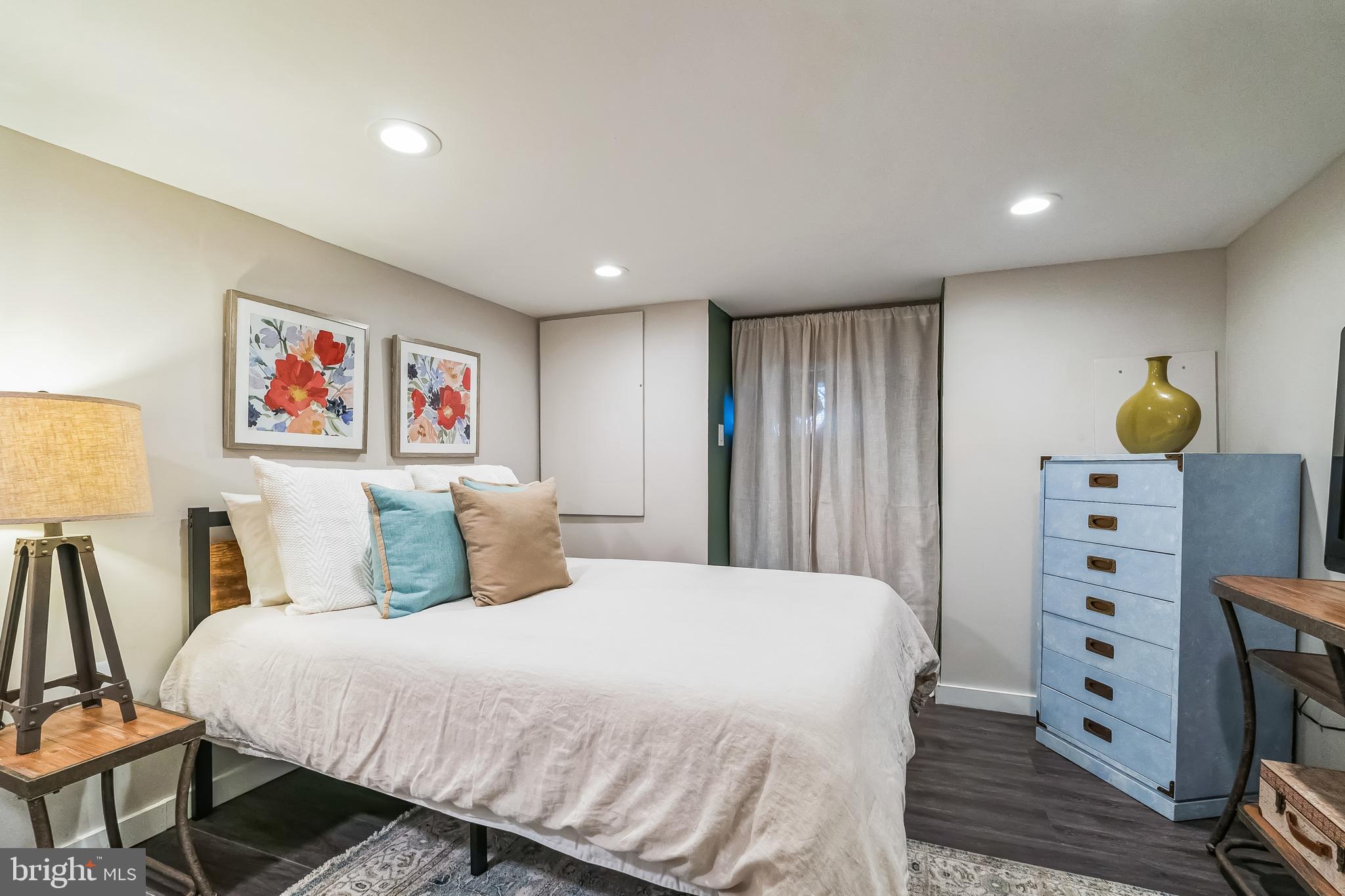 WEST PASSYUNK - Residential