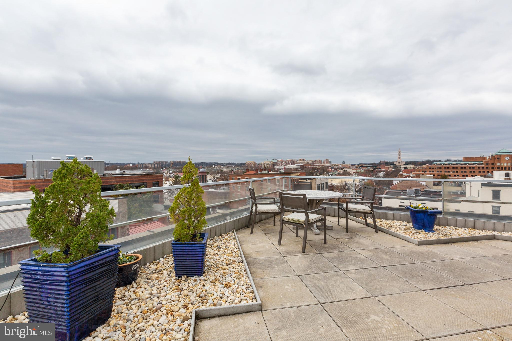 OLD TOWN ALEXANDRIA - Residential Lease