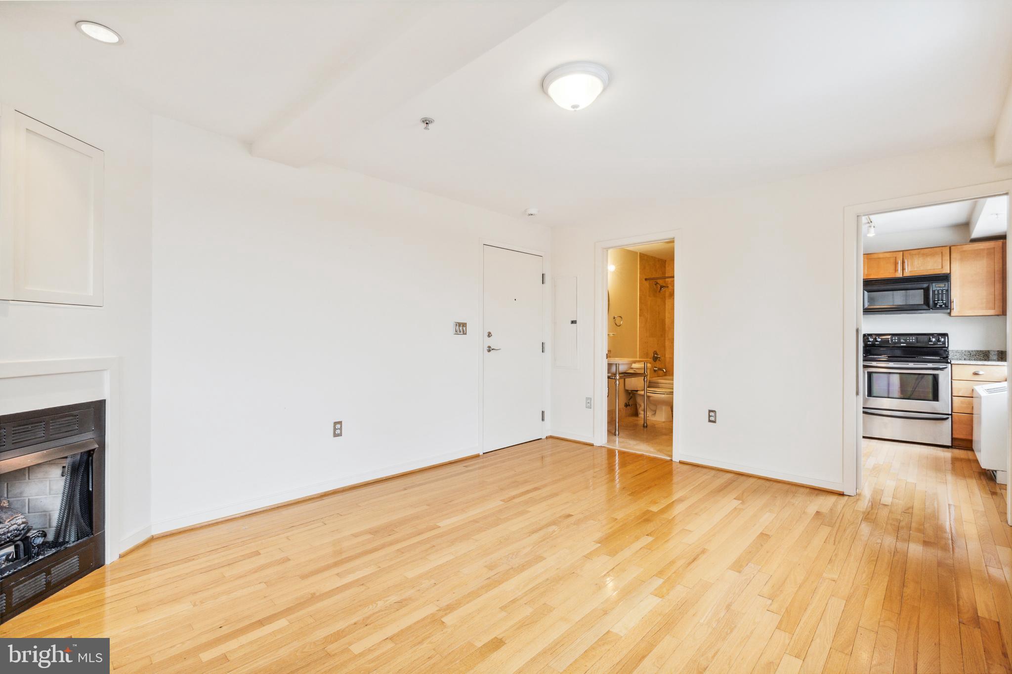 OLD TOWN ALEXANDRIA - Residential Lease