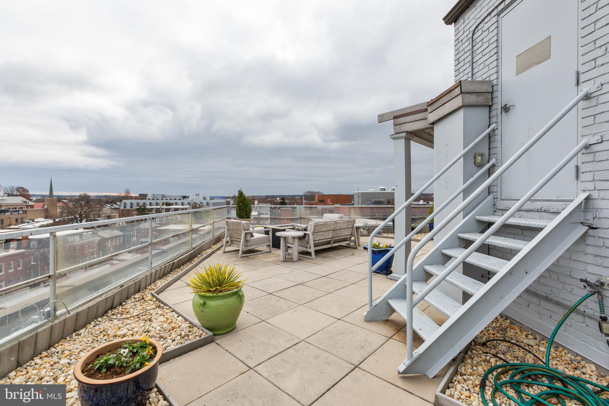 OLD TOWN ALEXANDRIA - Residential Lease