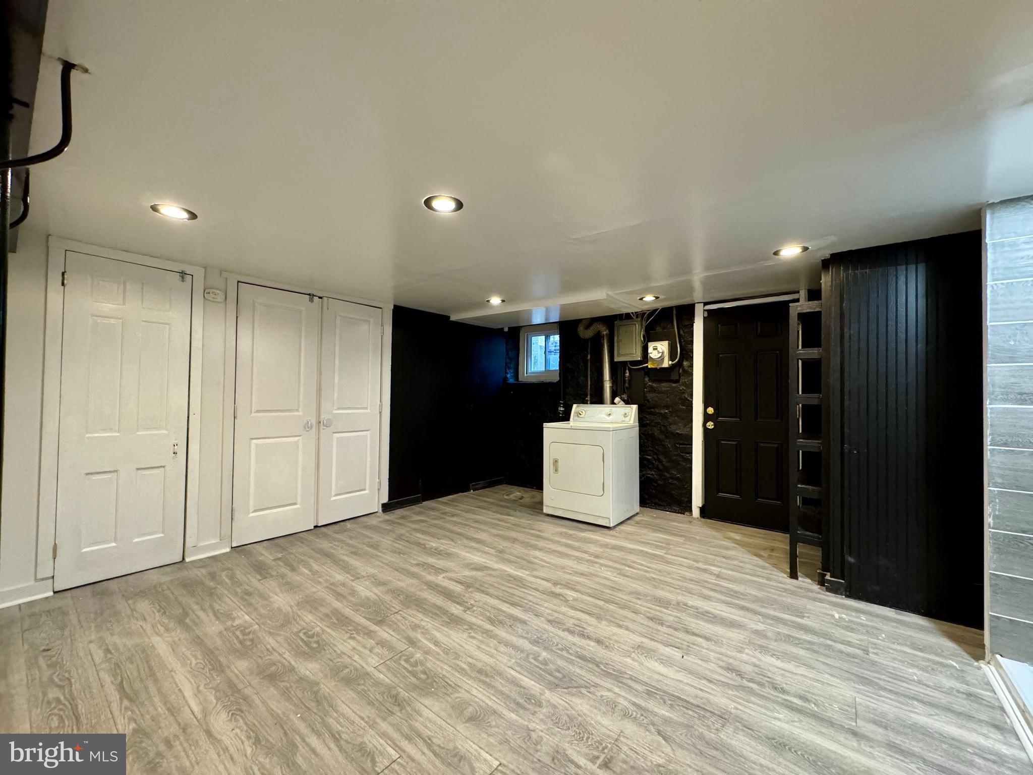 EDNOR GARDENS - LAKESIDE - Residential Lease