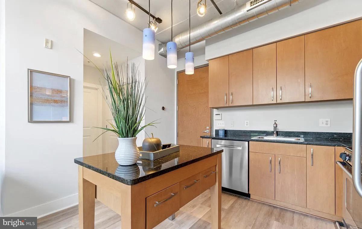 2301 CHAMPLAIN STREET NW 111