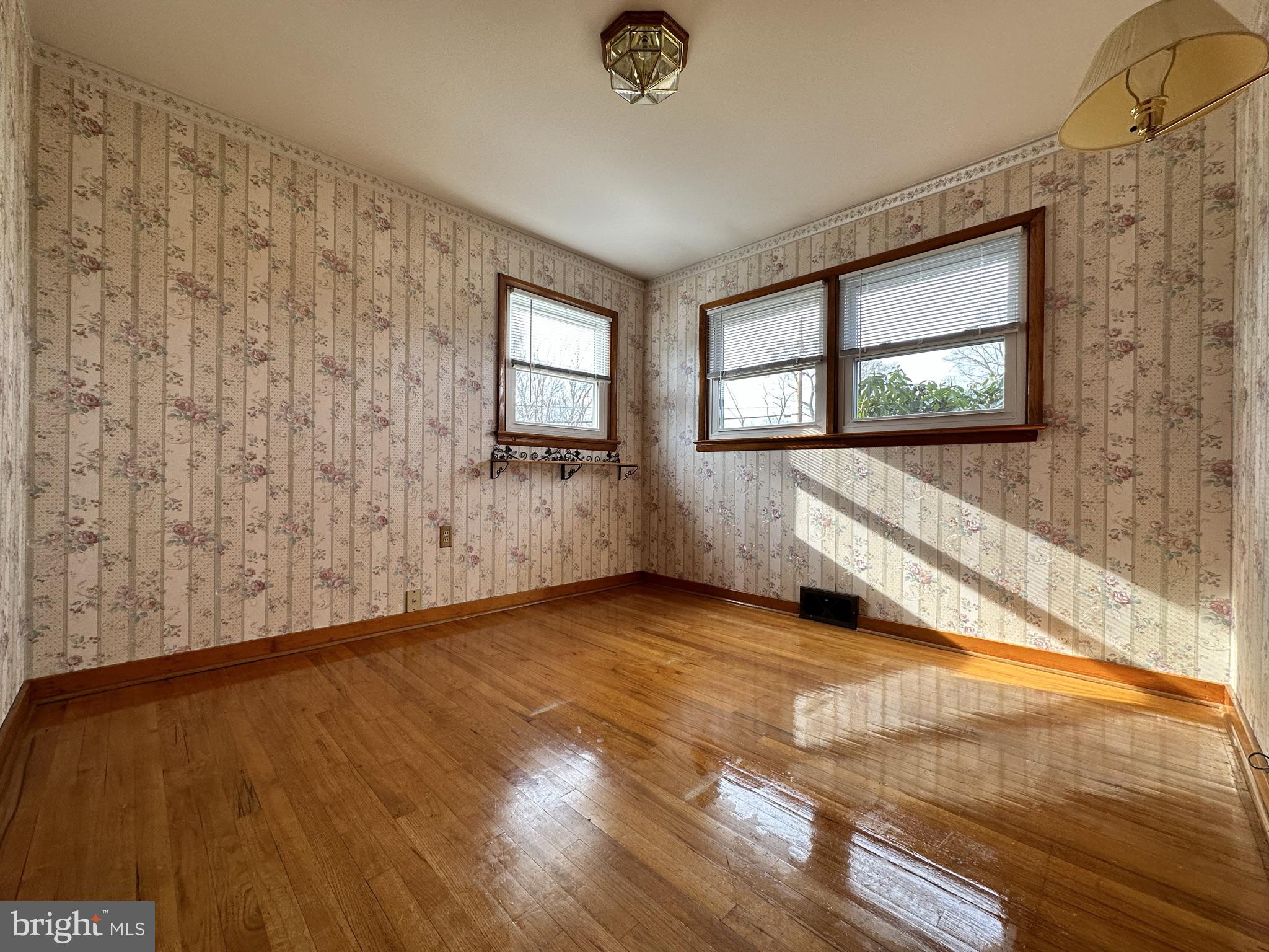 2 GREENWOOD CIRCLE