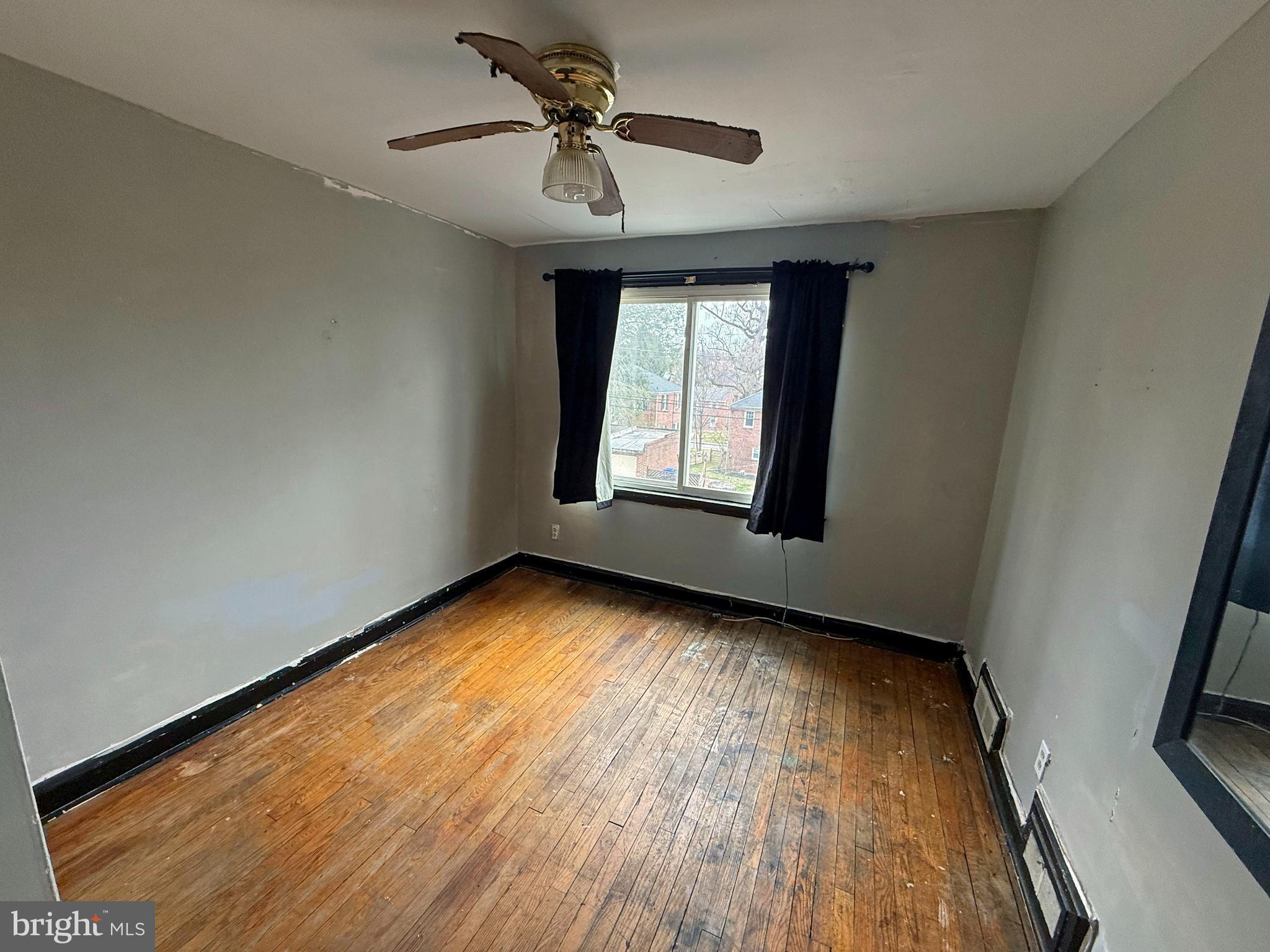 CAMERON VILLAGE - Residential