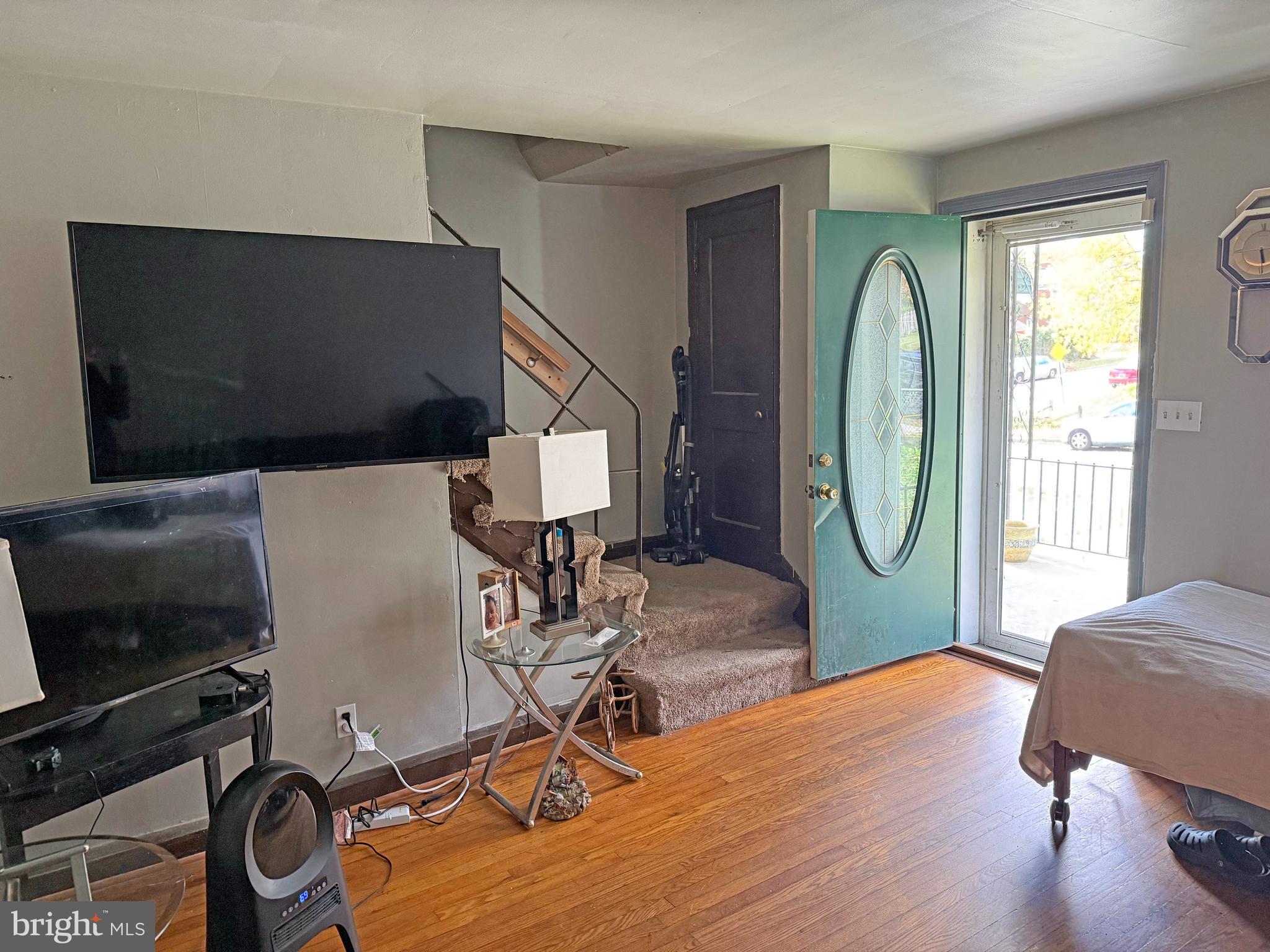 CAMERON VILLAGE - Residential