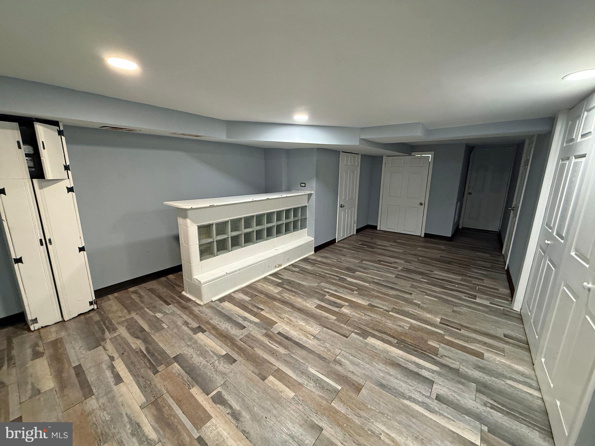 CAMERON VILLAGE - Residential