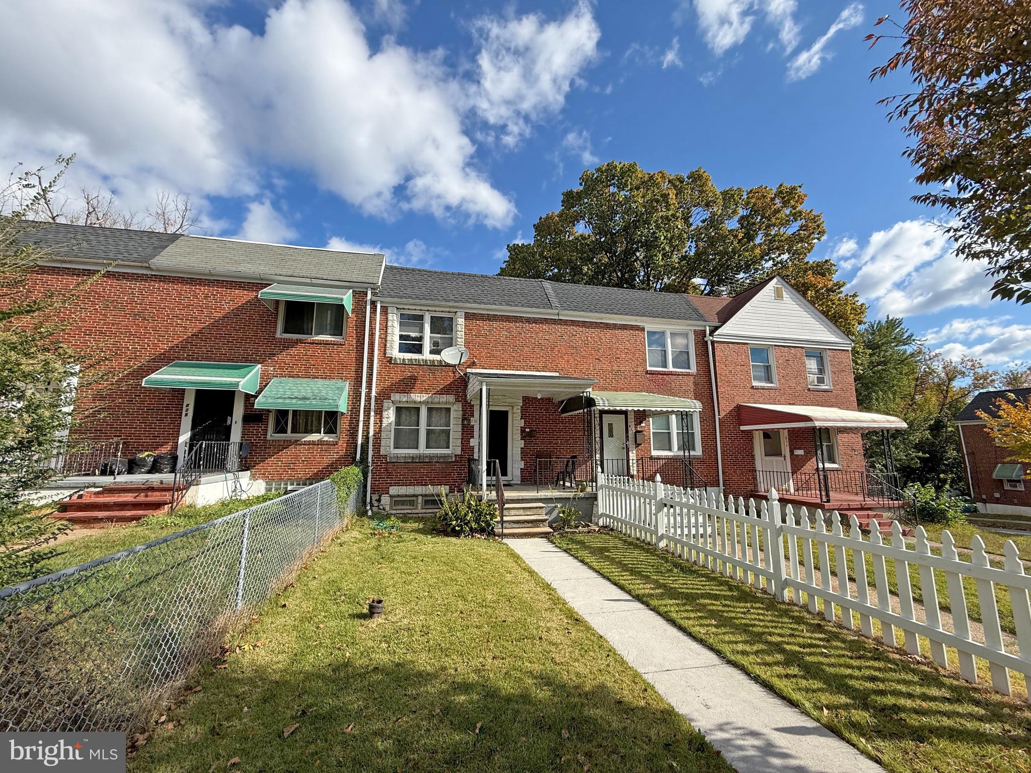 830 SAINT DUNSTANS ROAD