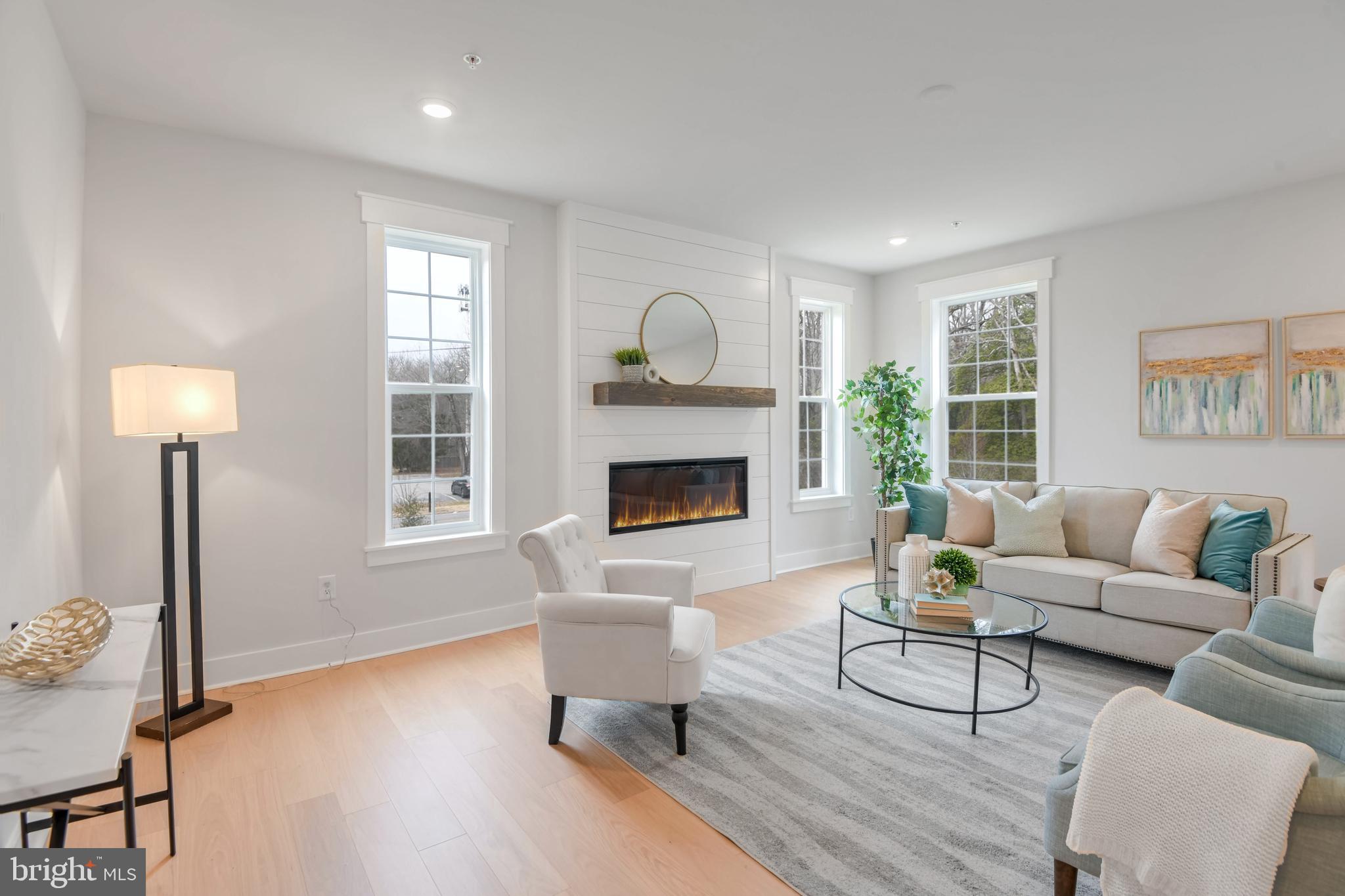 GLENN DALE - Residential