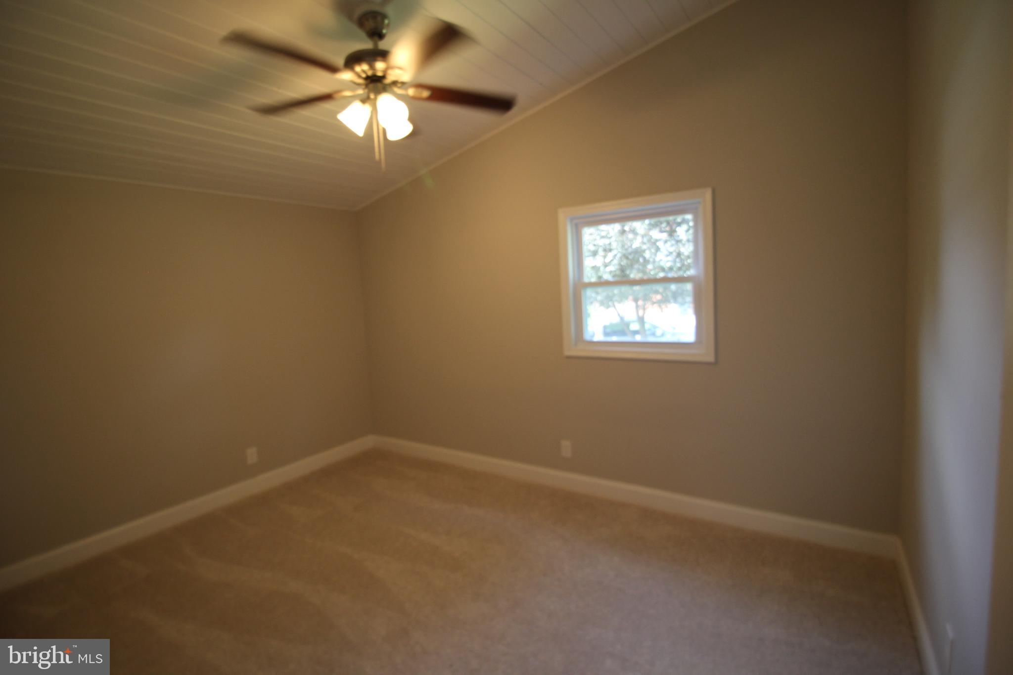 WHEATON CREST - Residential