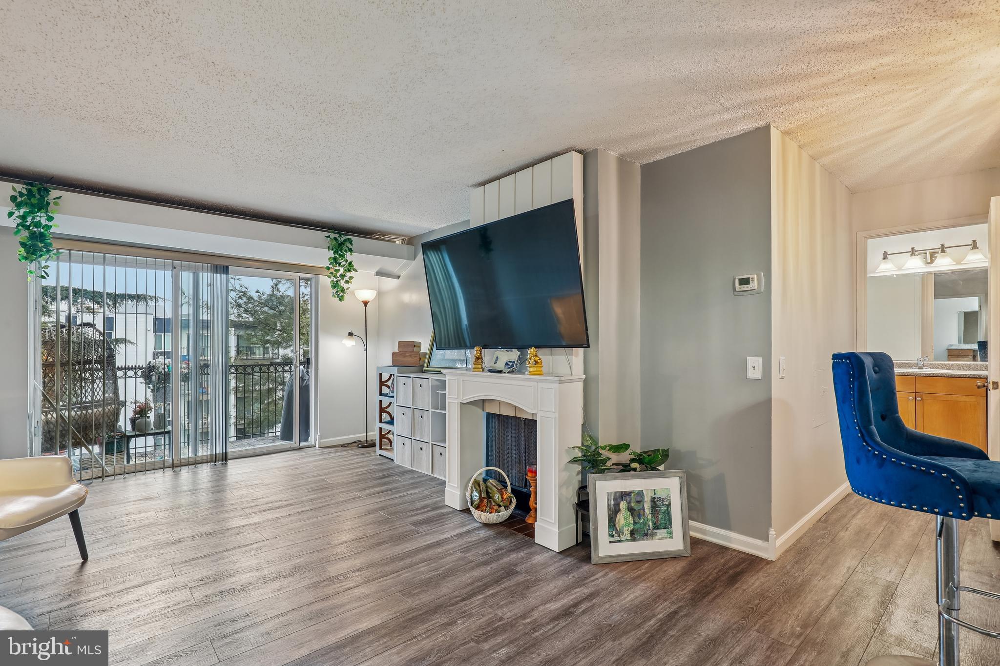 60 S VAN DORN STREET 511