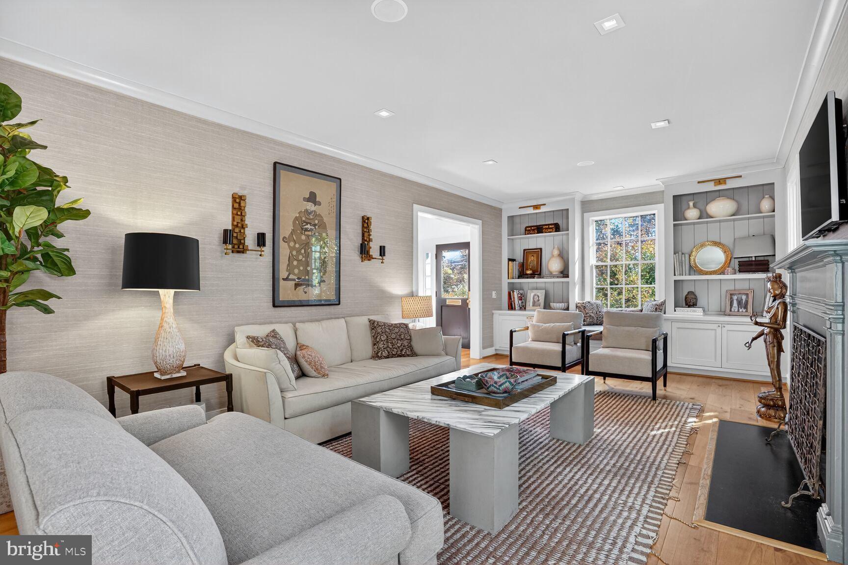 WESLEY HEIGHTS - Residential