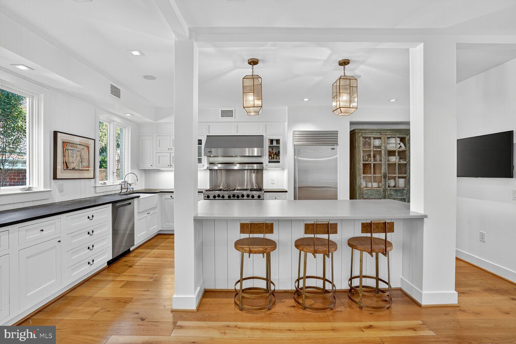 WESLEY HEIGHTS - Residential