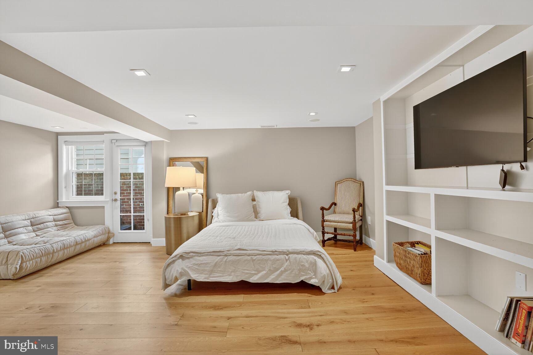 WESLEY HEIGHTS - Residential