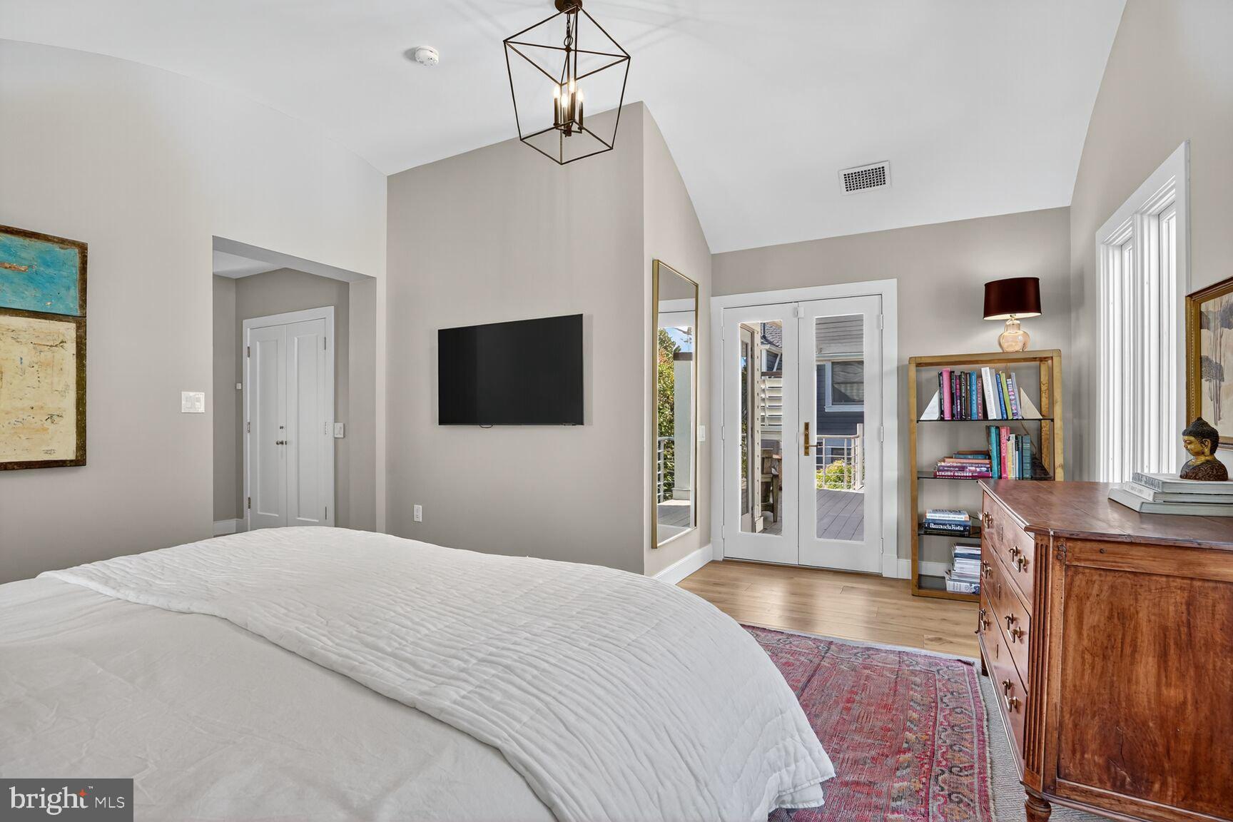 WESLEY HEIGHTS - Residential