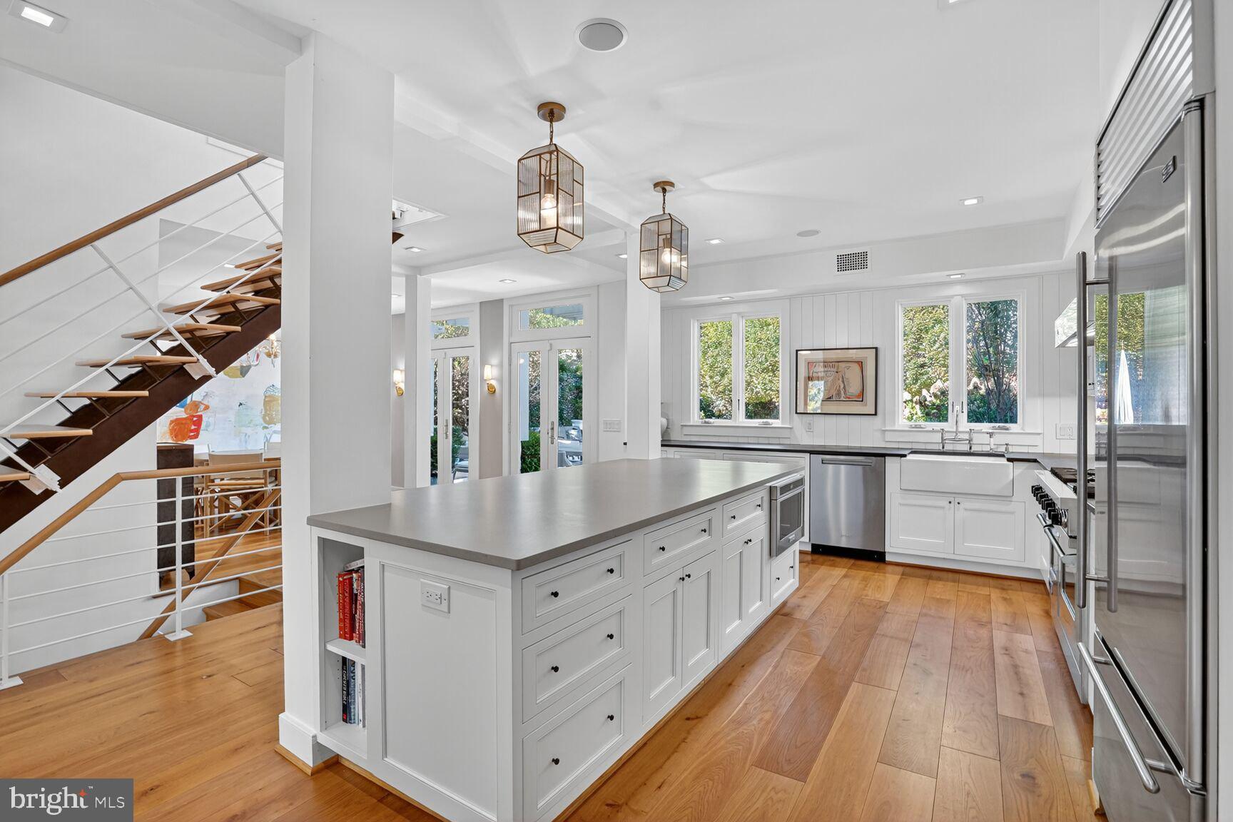 WESLEY HEIGHTS - Residential