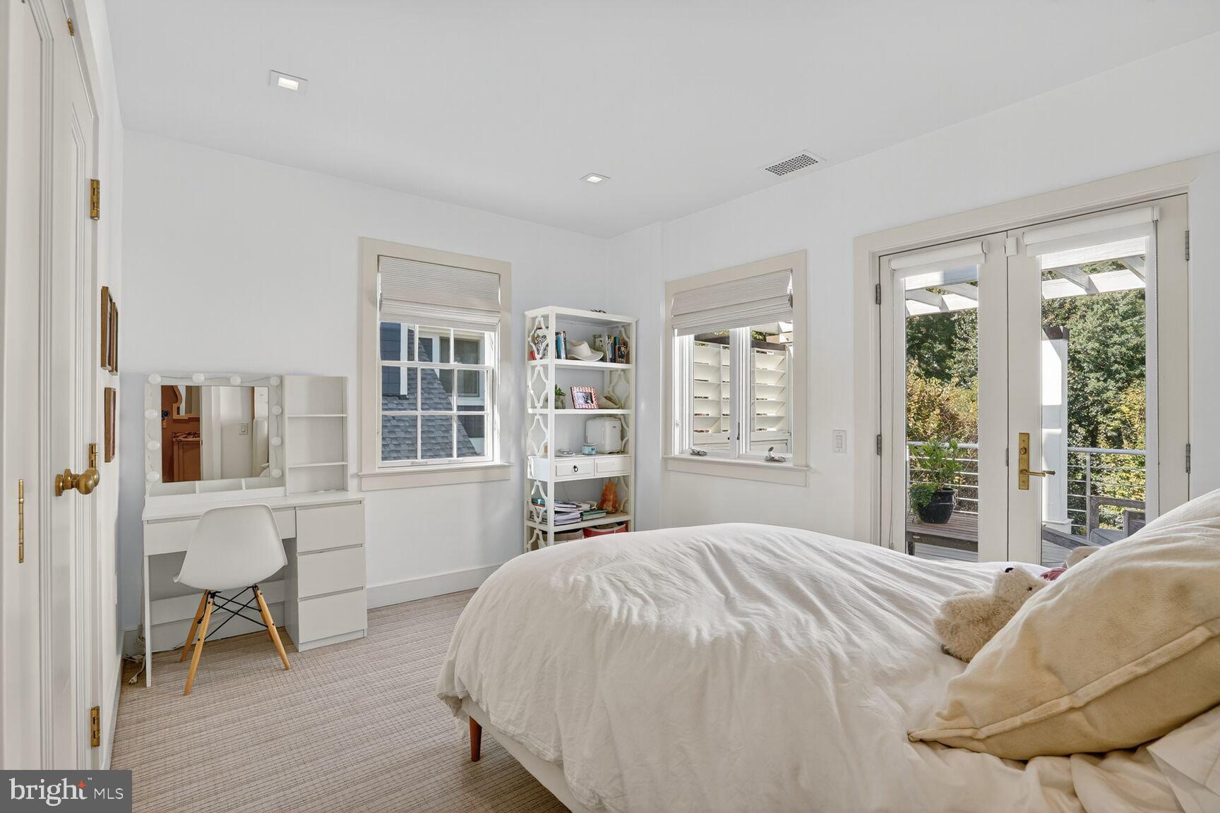 WESLEY HEIGHTS - Residential
