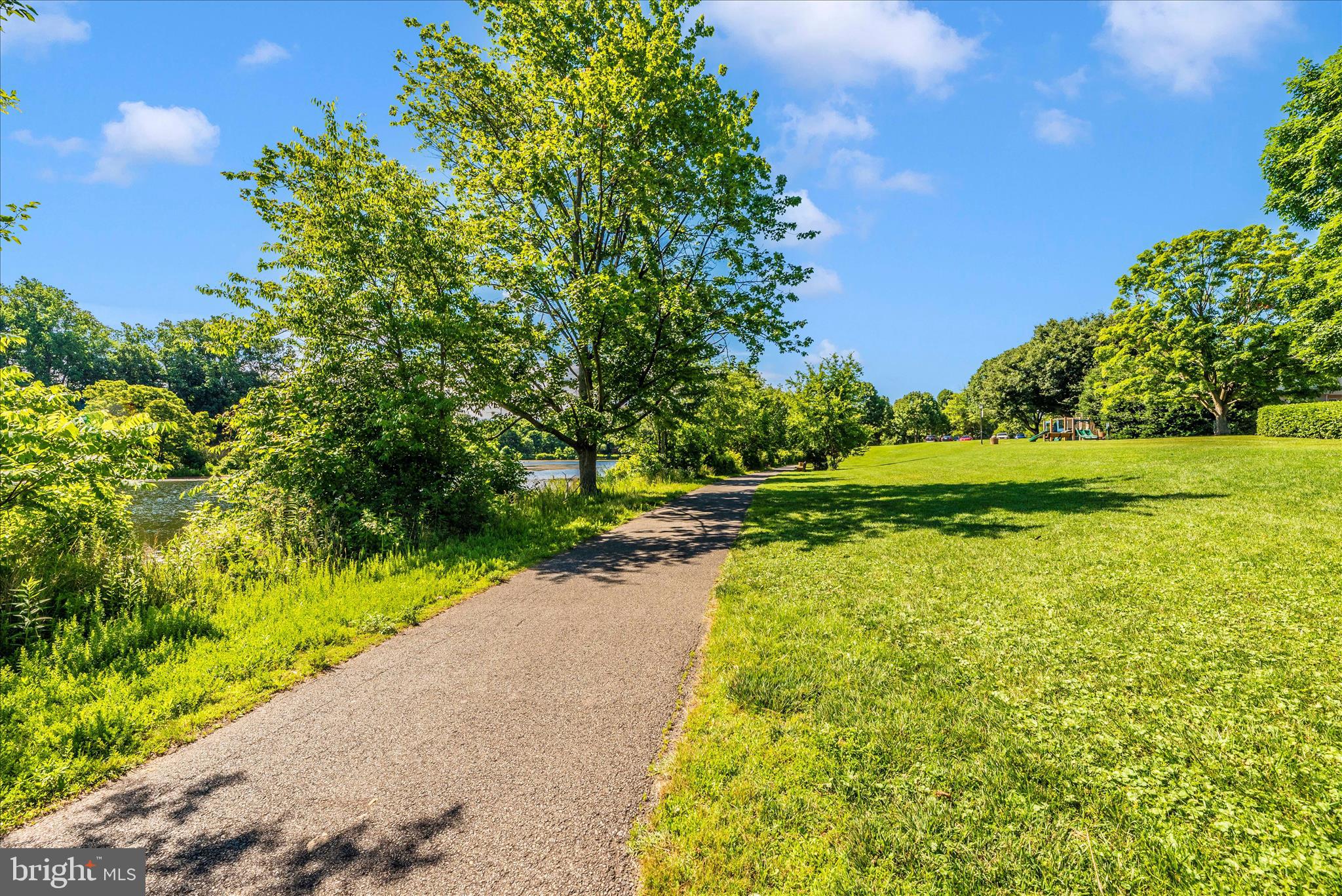 GUNNERS VIEW - Residential