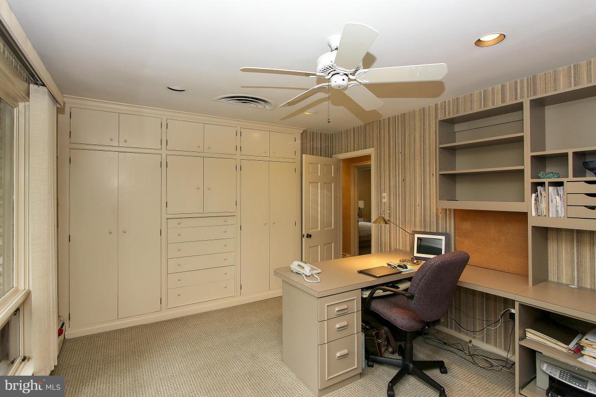 KENWOOD PARK - Residential