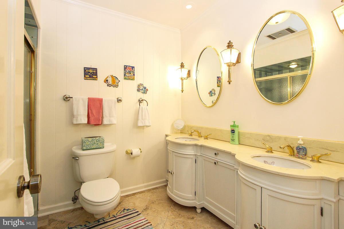 KENWOOD PARK - Residential