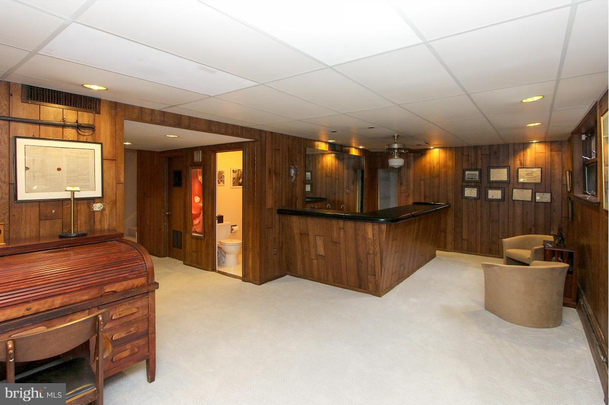 KENWOOD PARK - Residential