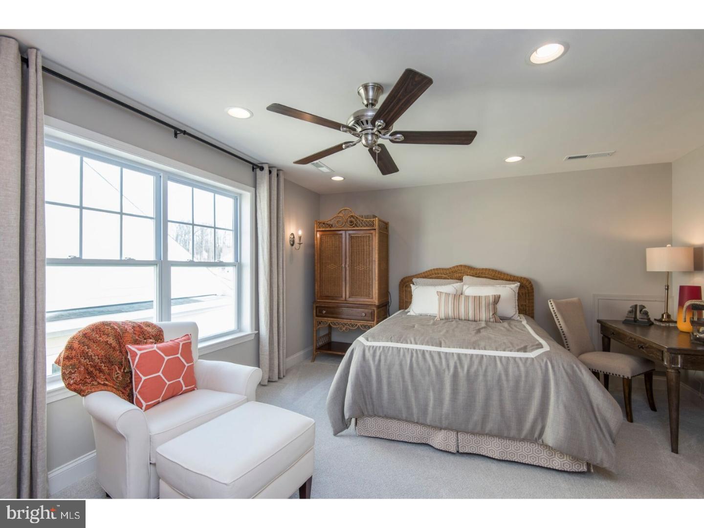 SPRING OAK - Residential