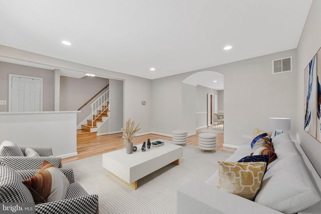Photo of 3126 Barnard Court, FAIRFAX, VA 22031 (MLS # VAFX2300008)