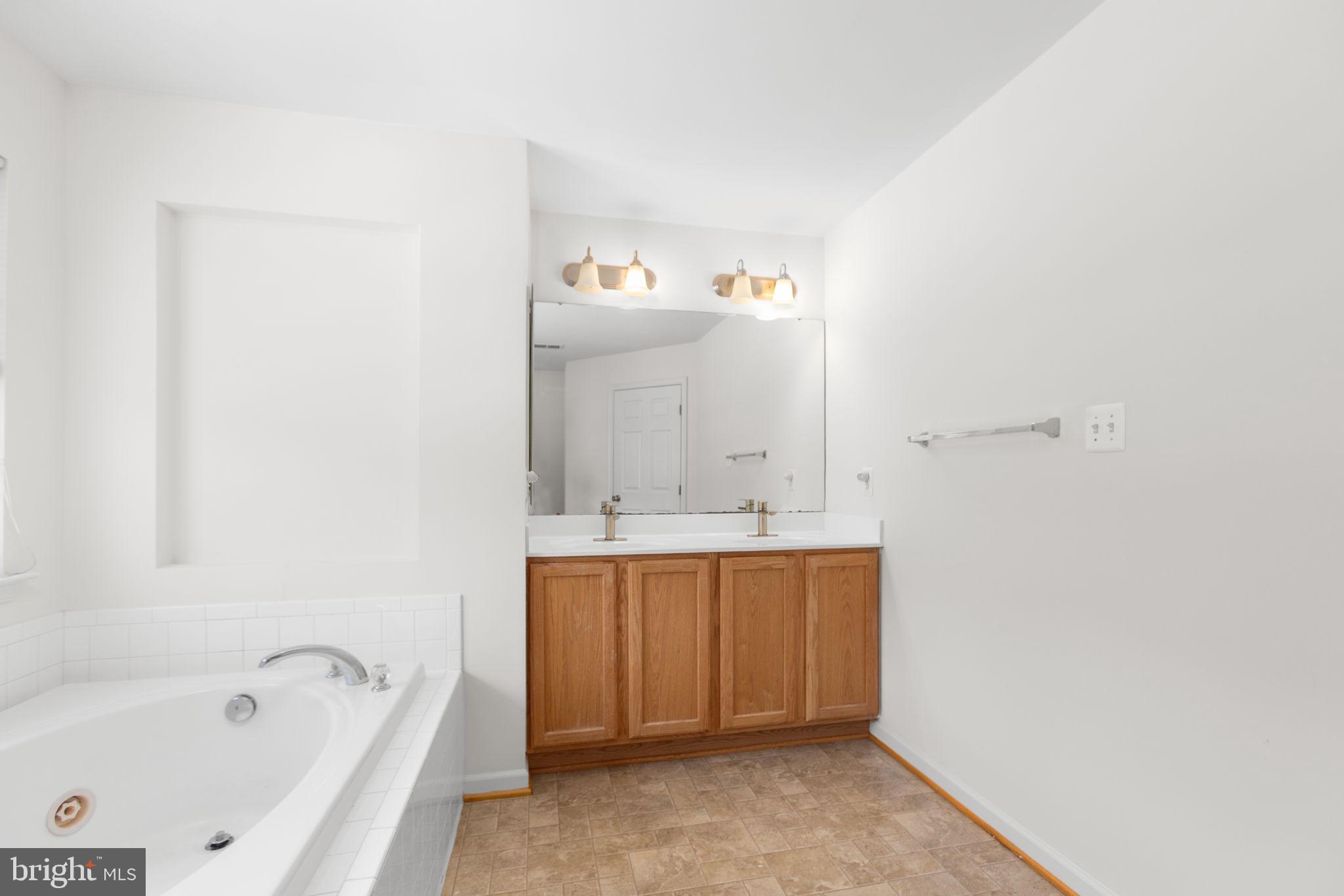 LEES PARKE - Residential