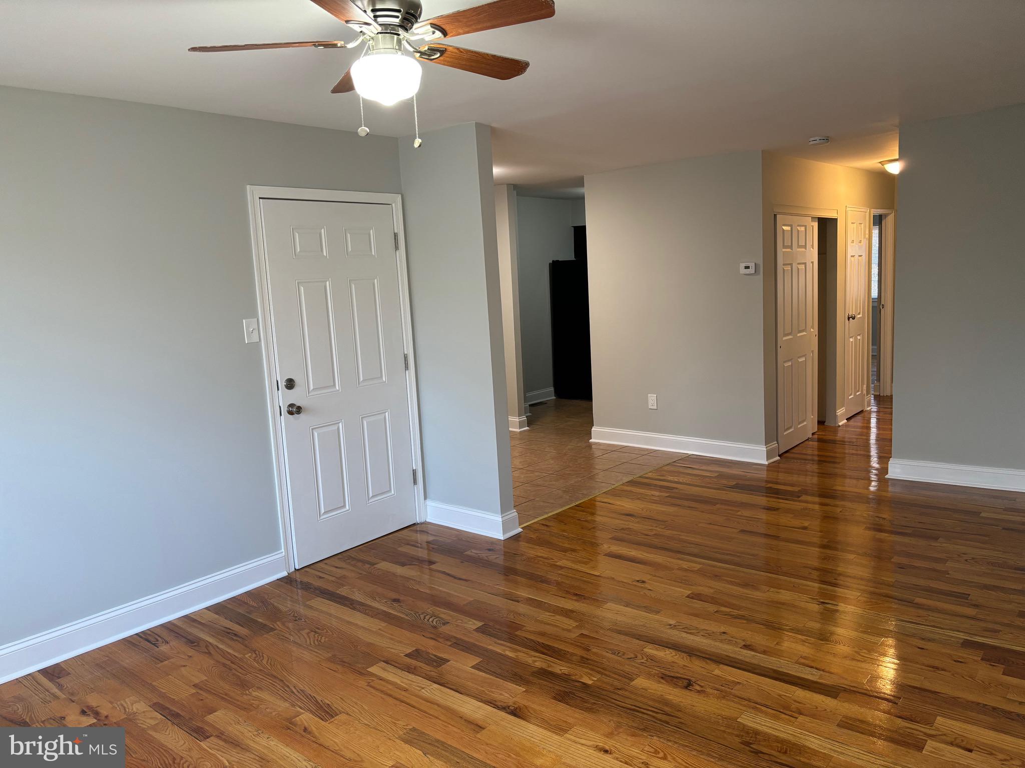 HOLMESBURG - Residential Lease