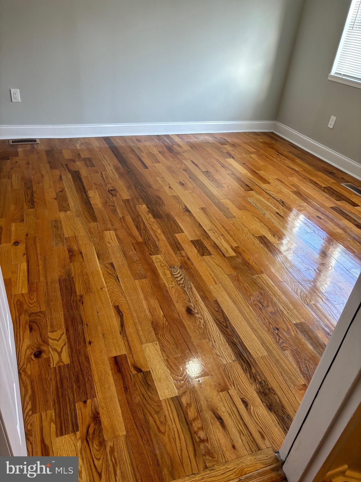 HOLMESBURG - Residential Lease