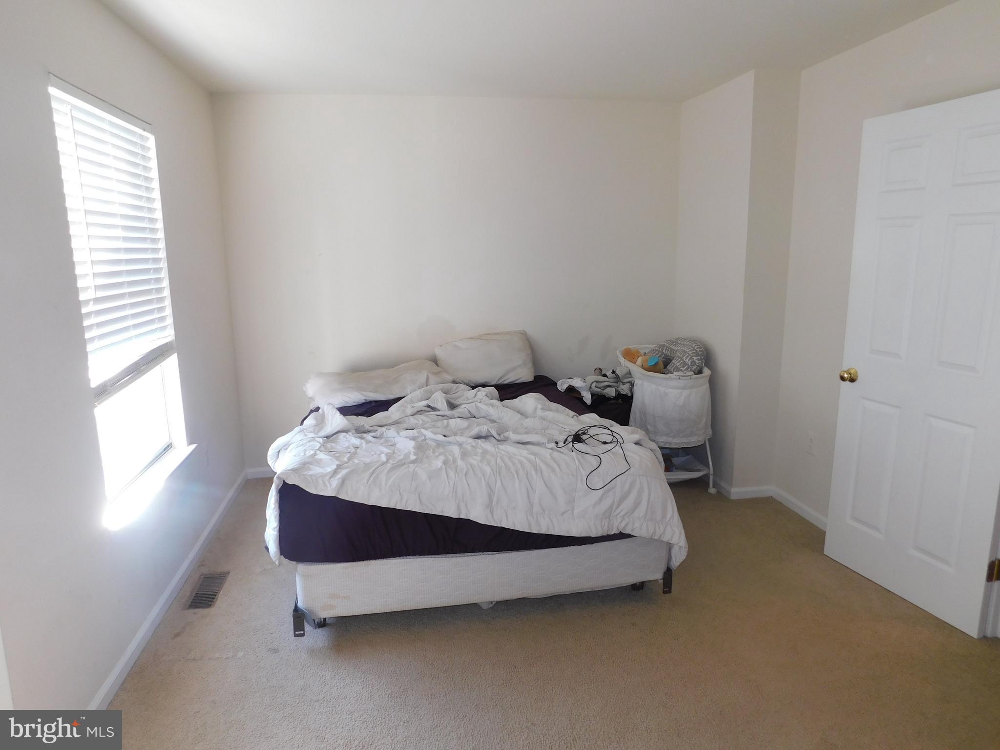 HERITAGE COMMONS - Residential Lease