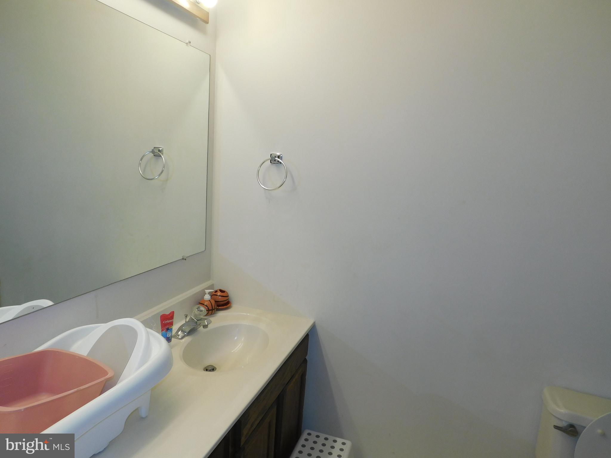 HERITAGE COMMONS - Residential Lease