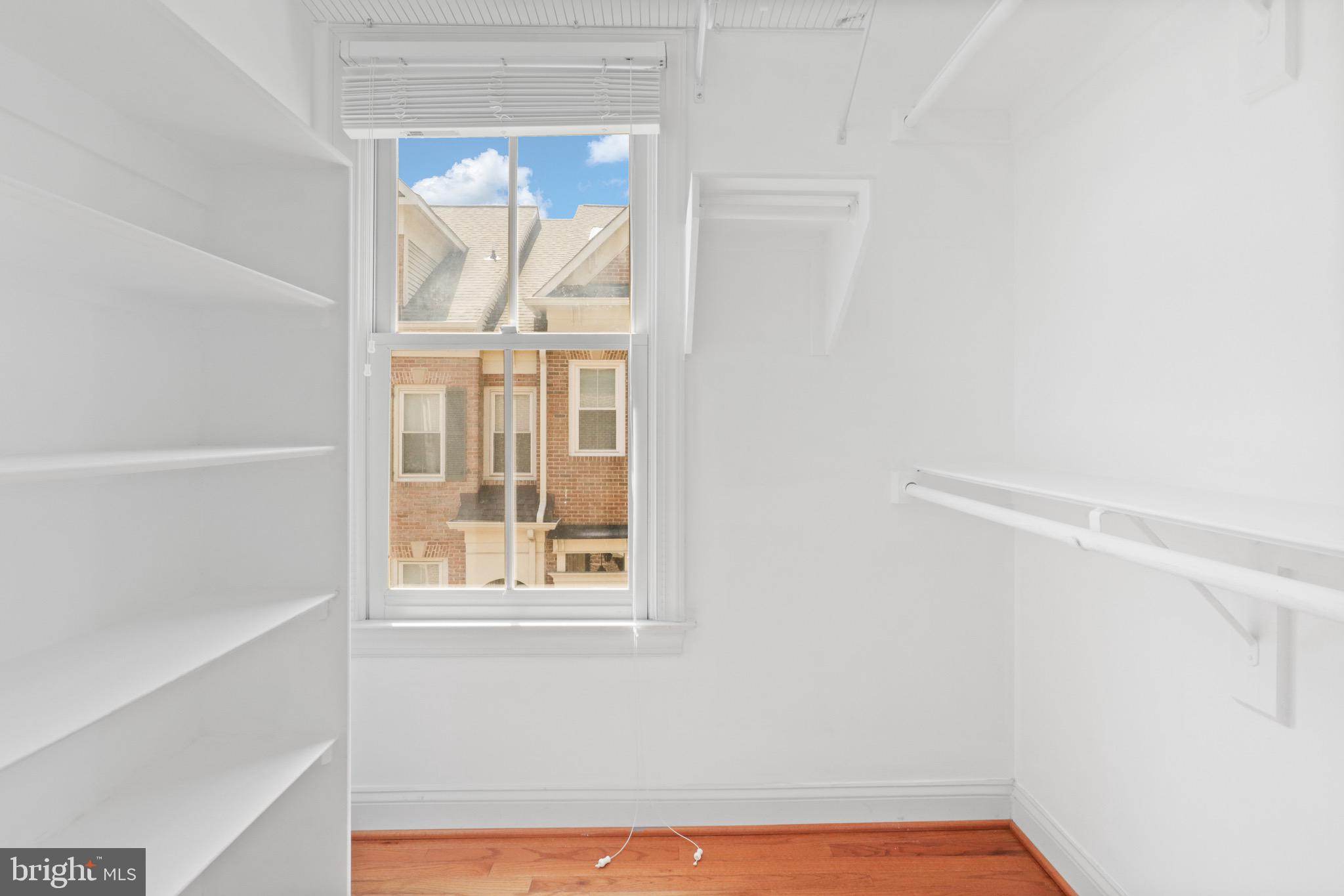 FENWICK COURT - Residential