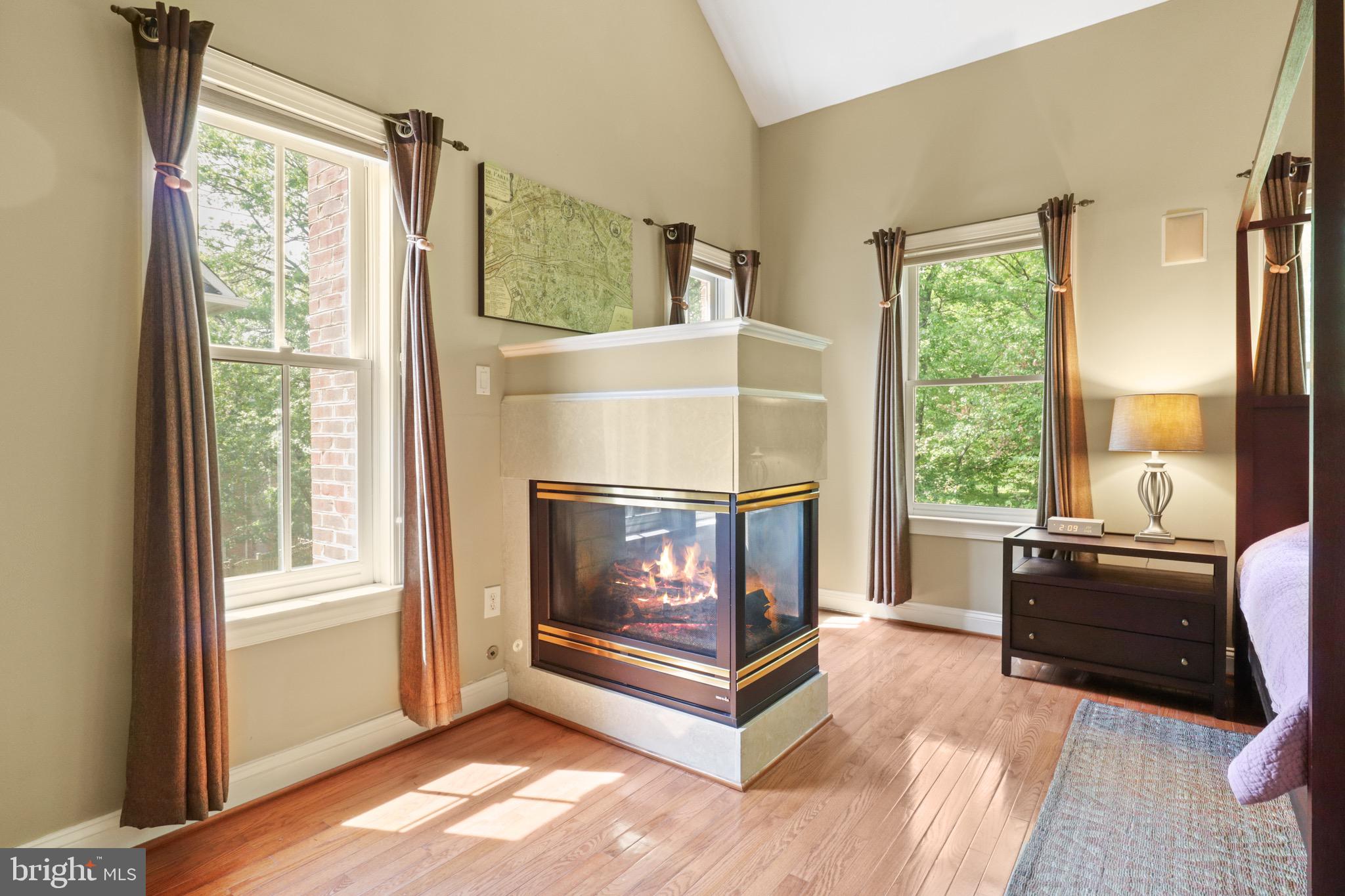 FENWICK COURT - Residential