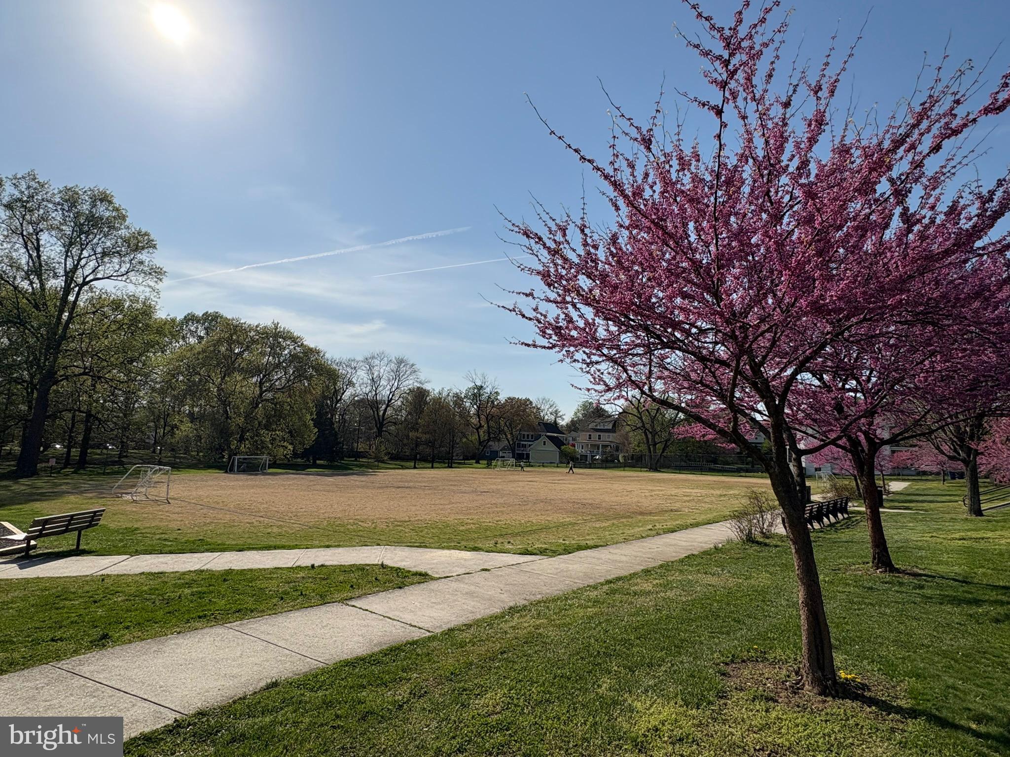 FENWICK COURT - Residential