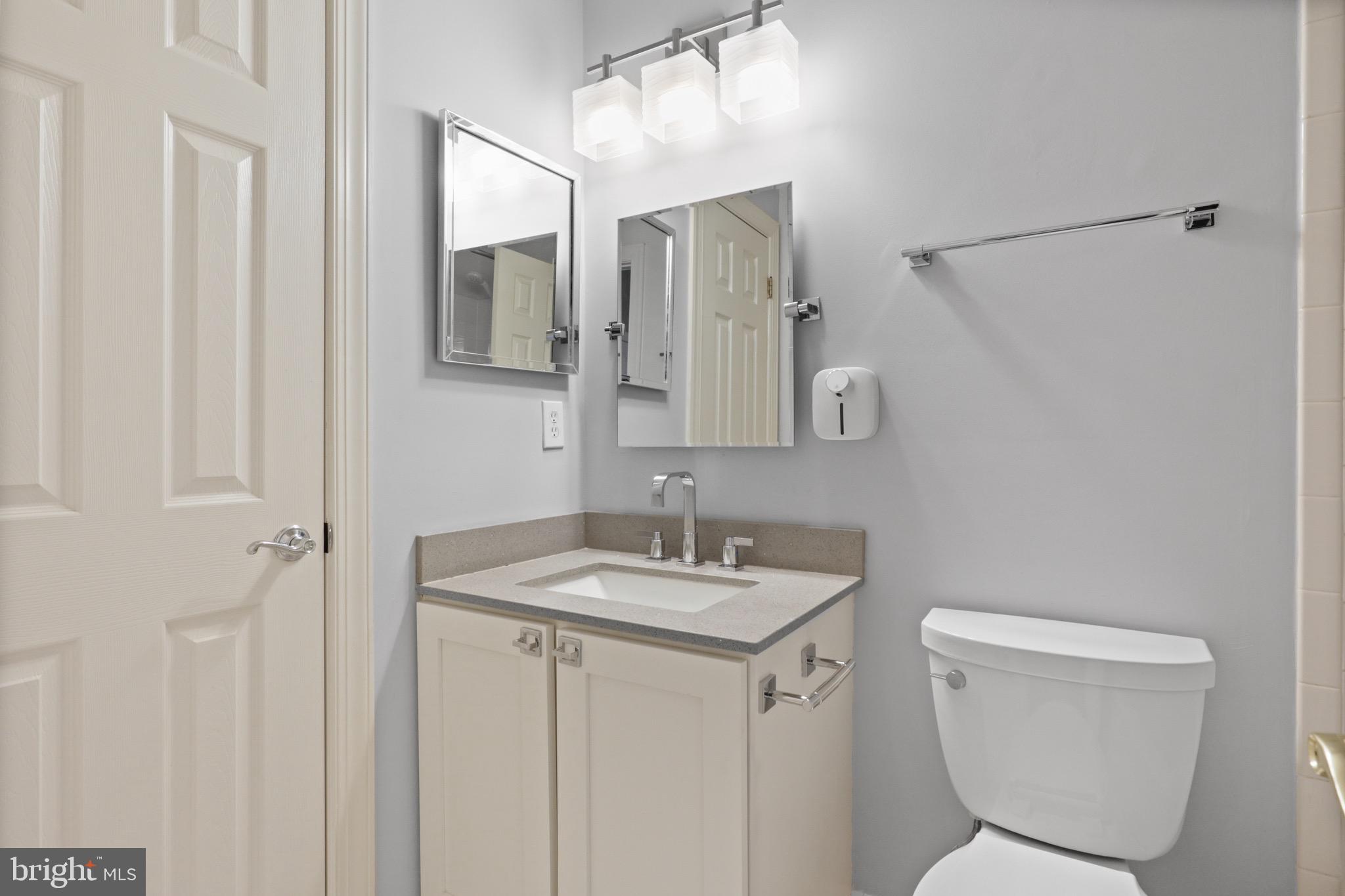 FENWICK COURT - Residential