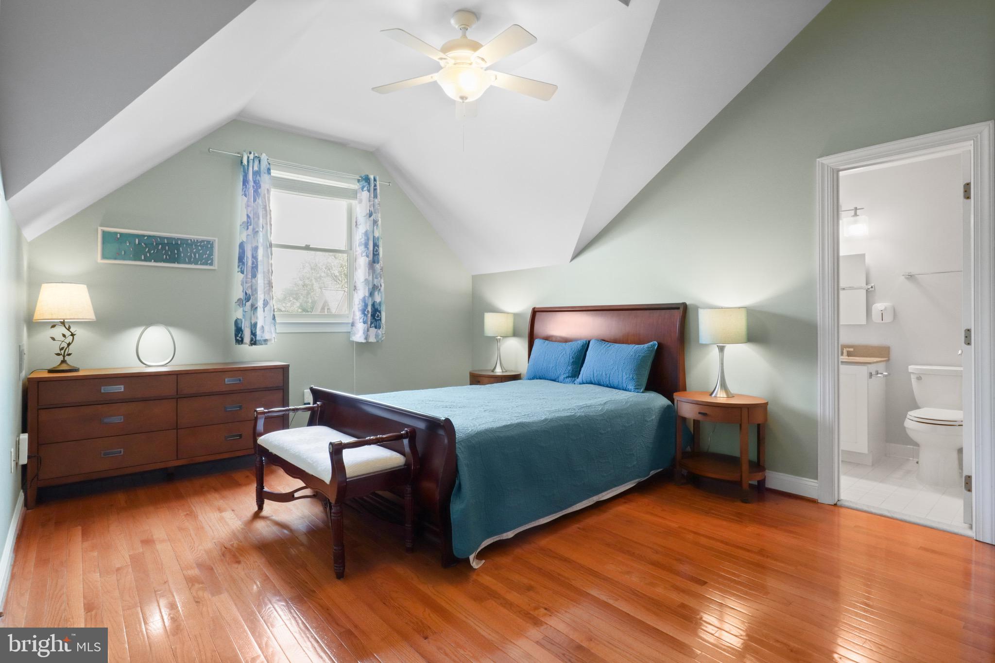 FENWICK COURT - Residential