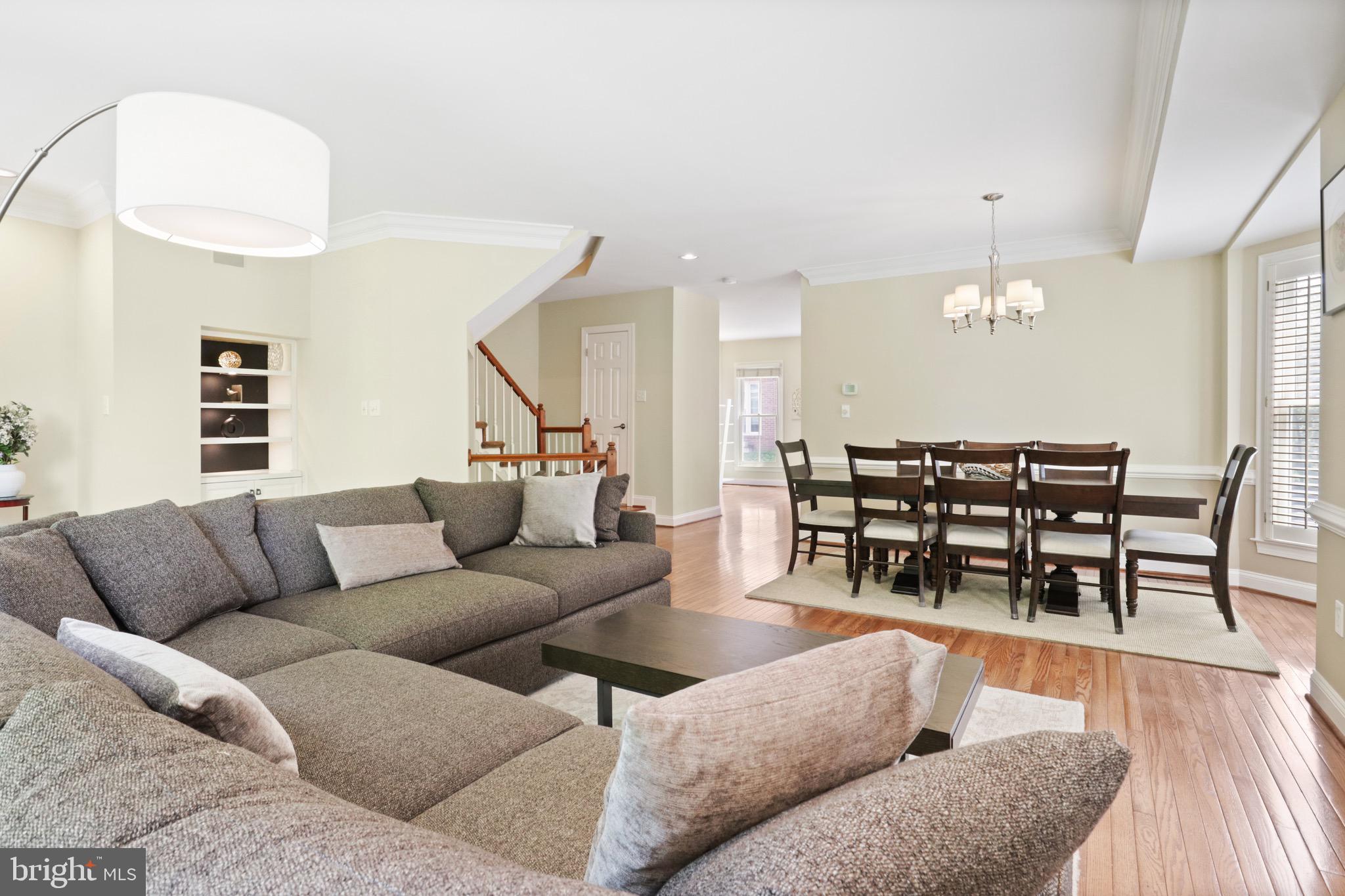 FENWICK COURT - Residential