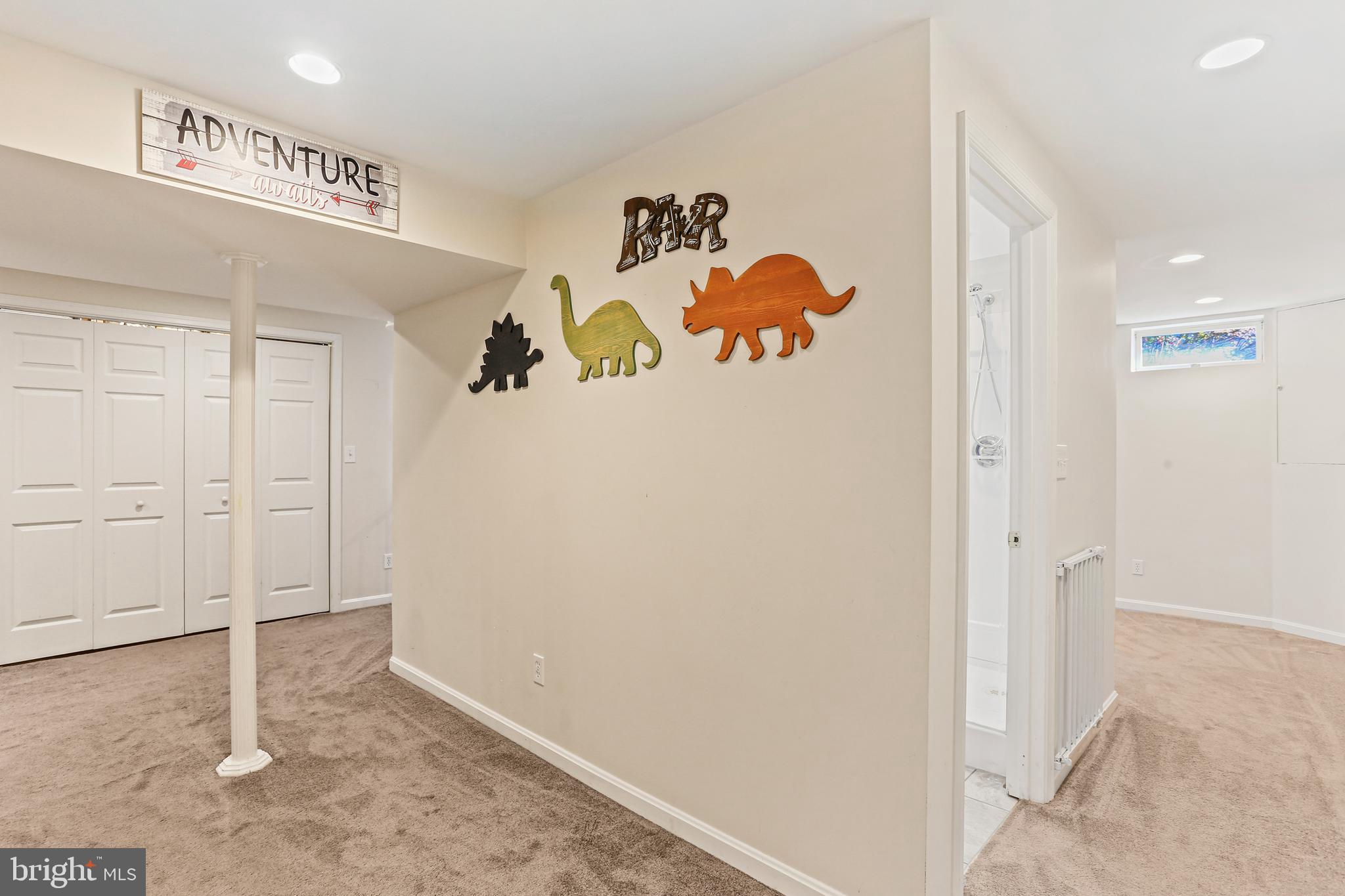 KINGS GRANT - Residential