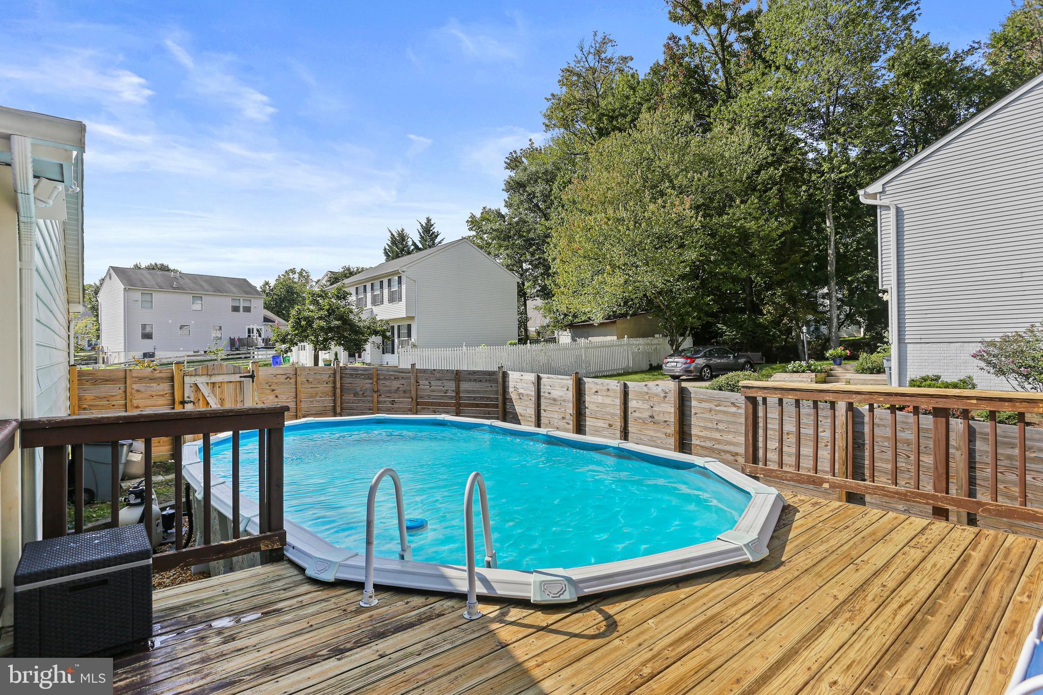 KINGS GRANT - Residential