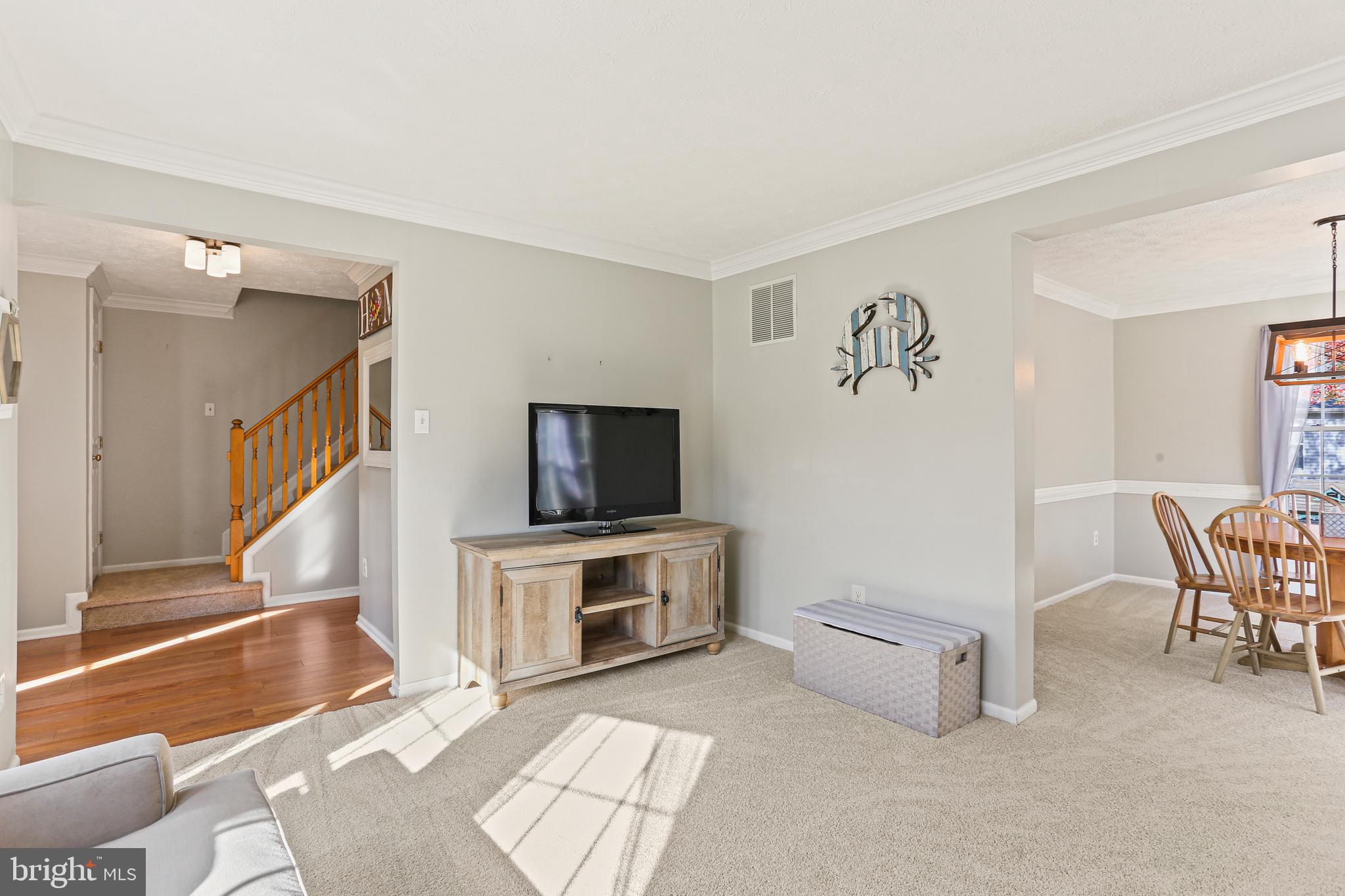 KINGS GRANT - Residential