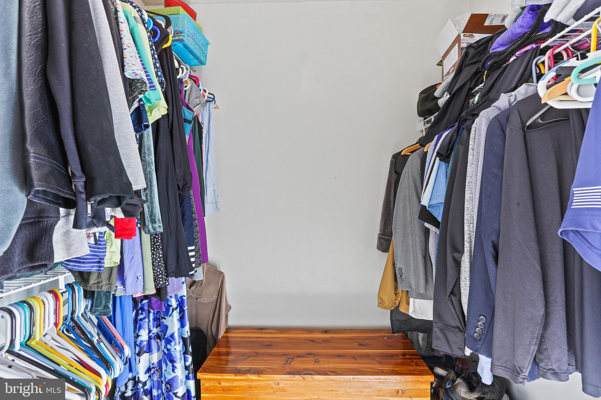 KINGS GRANT - Residential